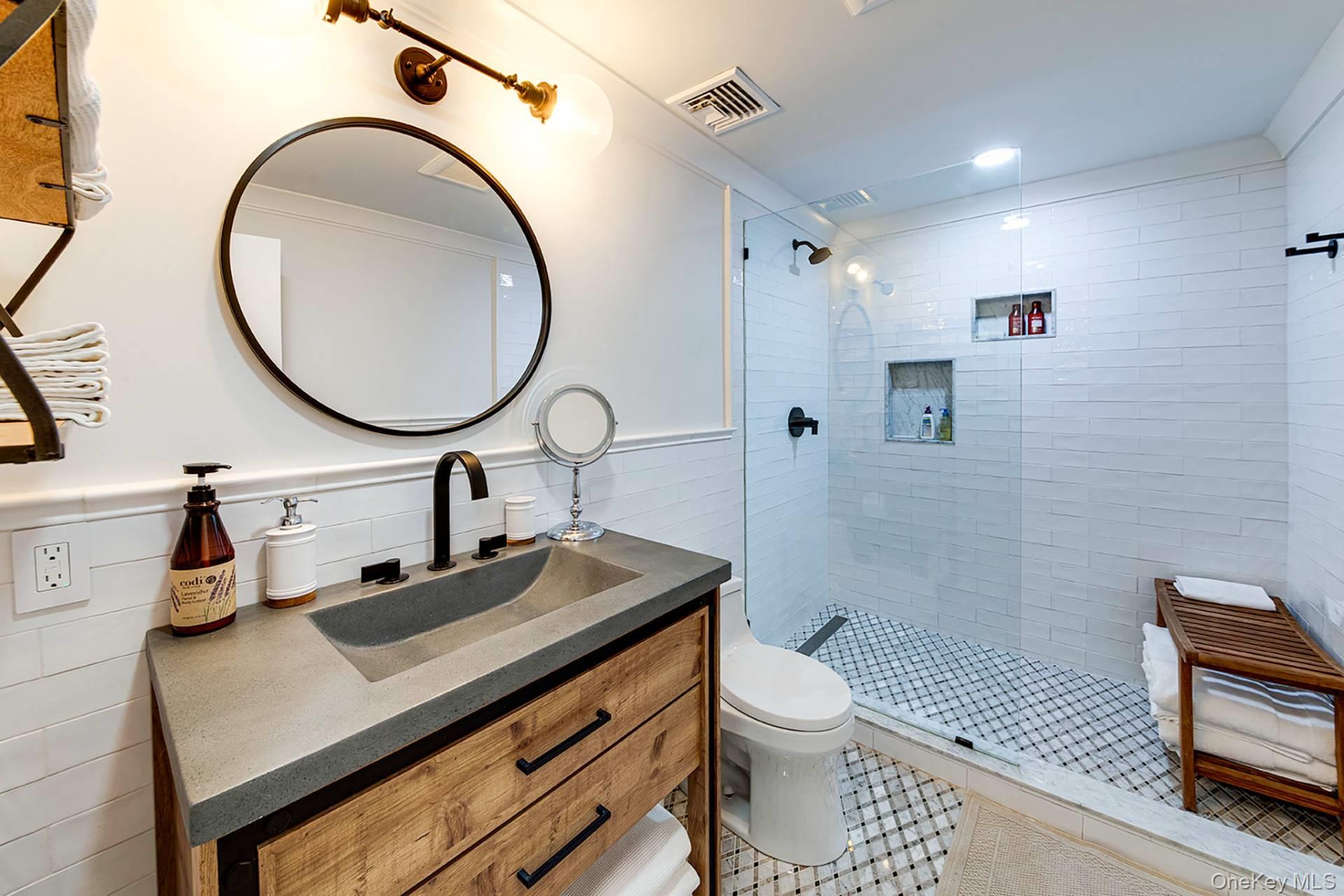370 Stephen Hands Path – For Sale photo 28