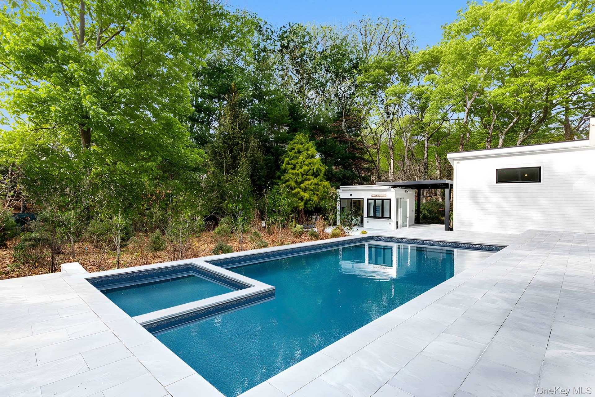 370 Stephen Hands Path – For Sale photo 4