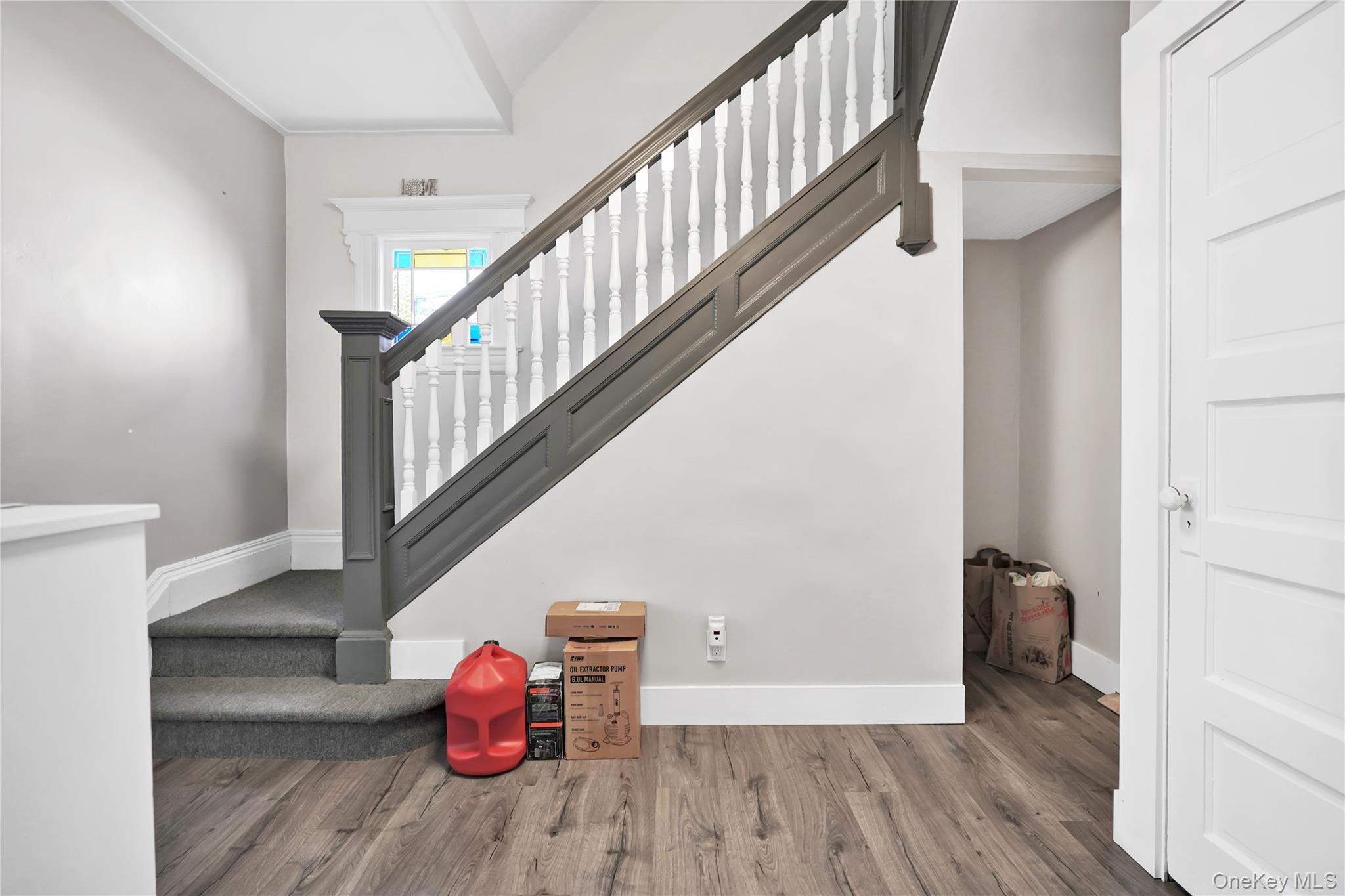 49 Centre Street – For Sale photo 3