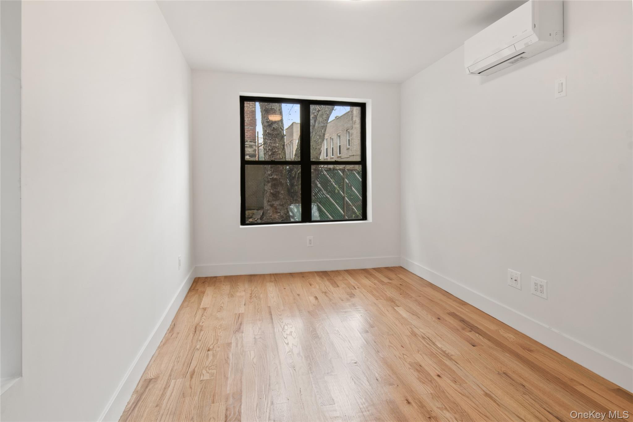 1845 Andrews Avenue – For Sale photo 11