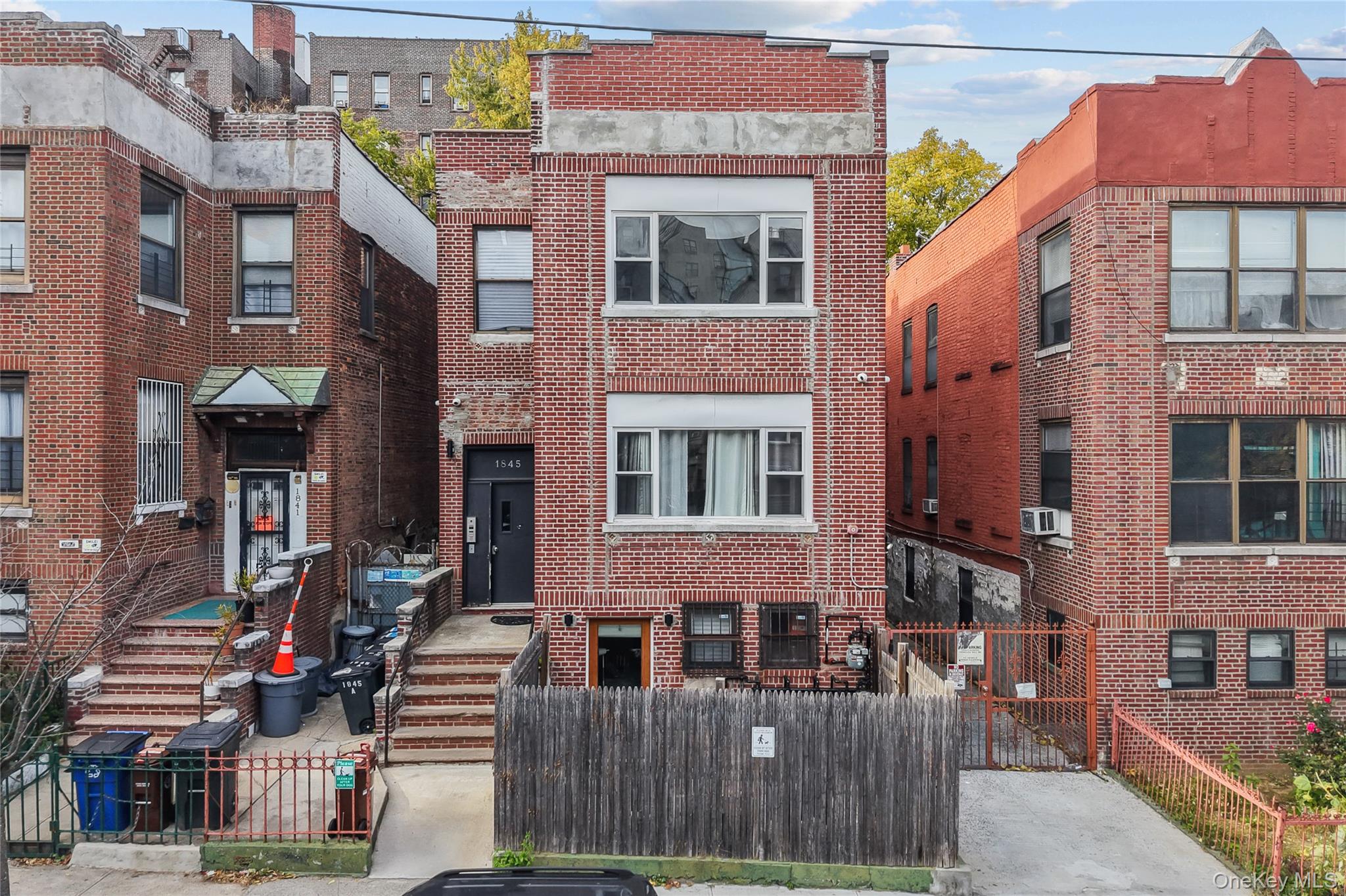 1845 Andrews Avenue – For Sale