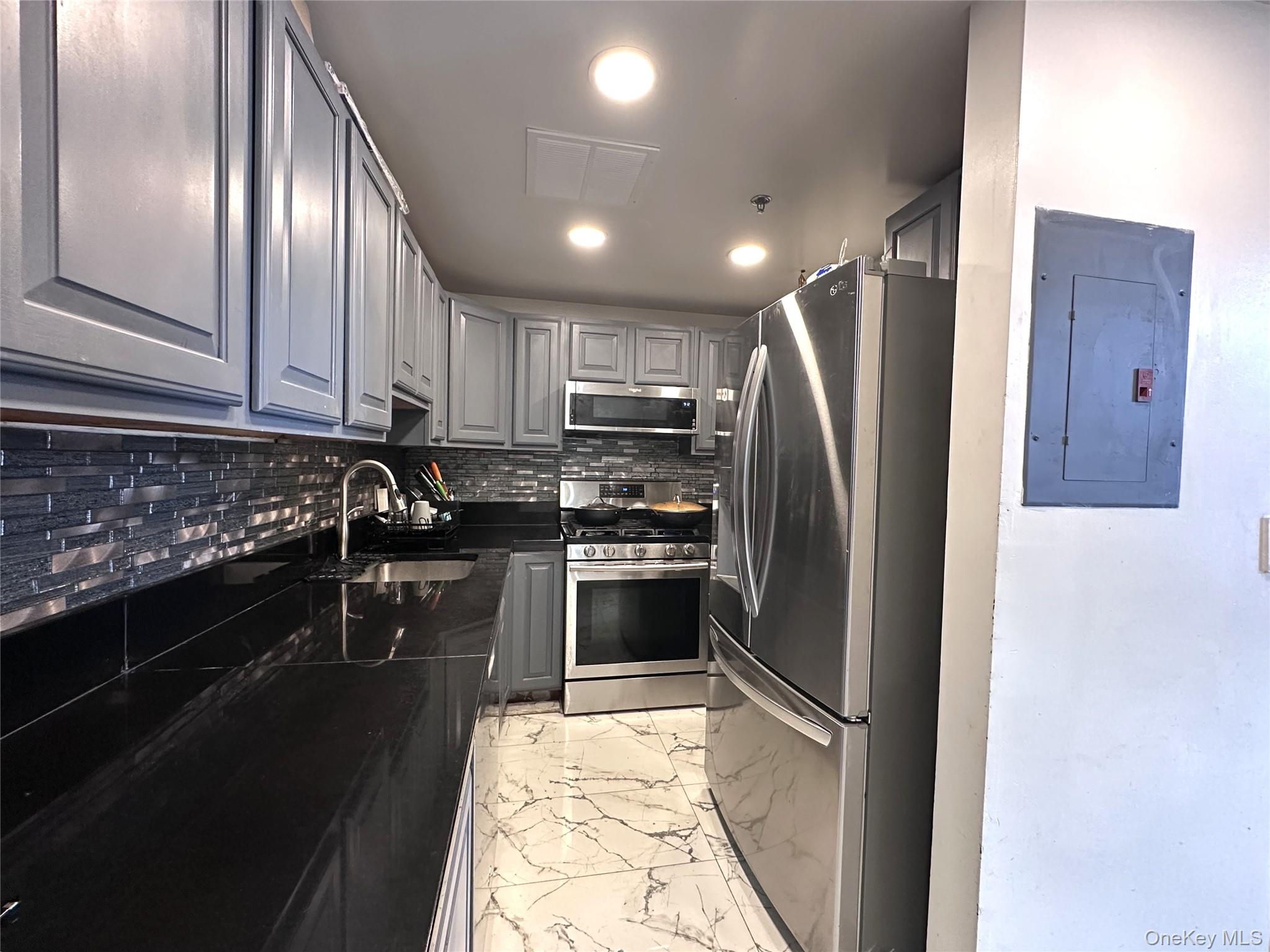70 Johnes Street, Unit 328E photo 7