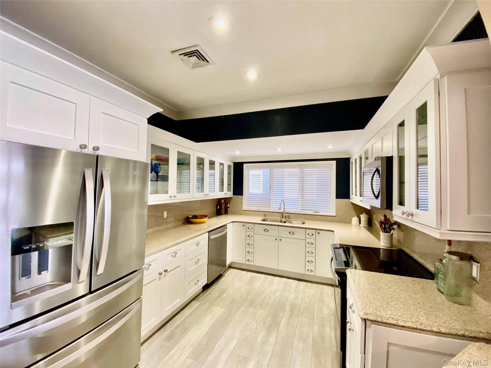 131 6th Street, Unit G photo 5