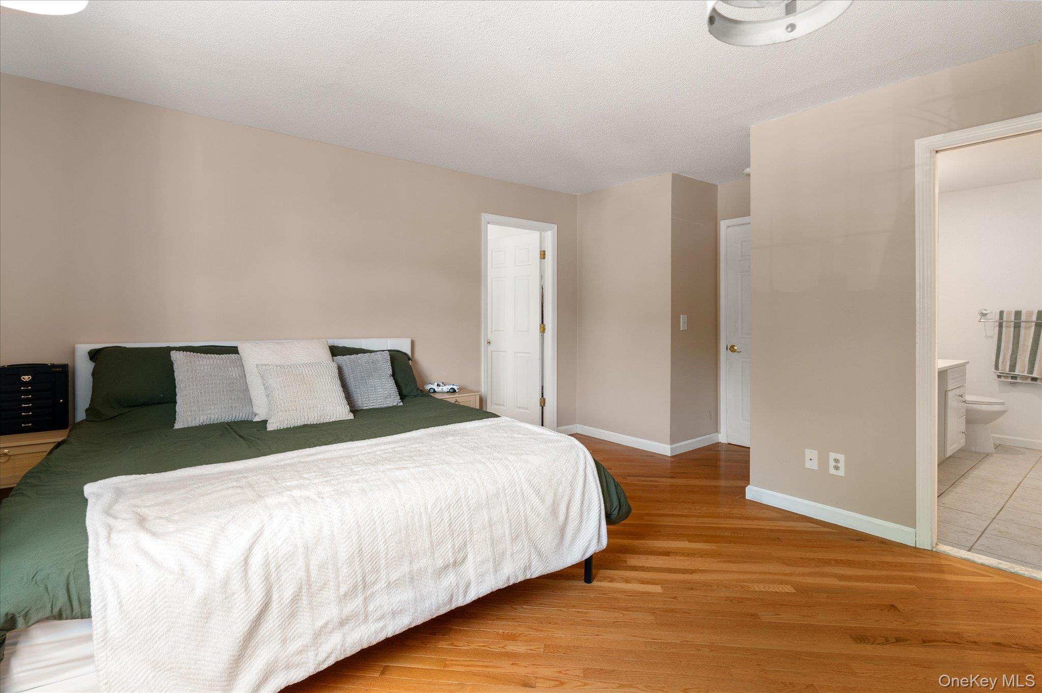 806 Orchard Hill Lane – For Sale photo 11