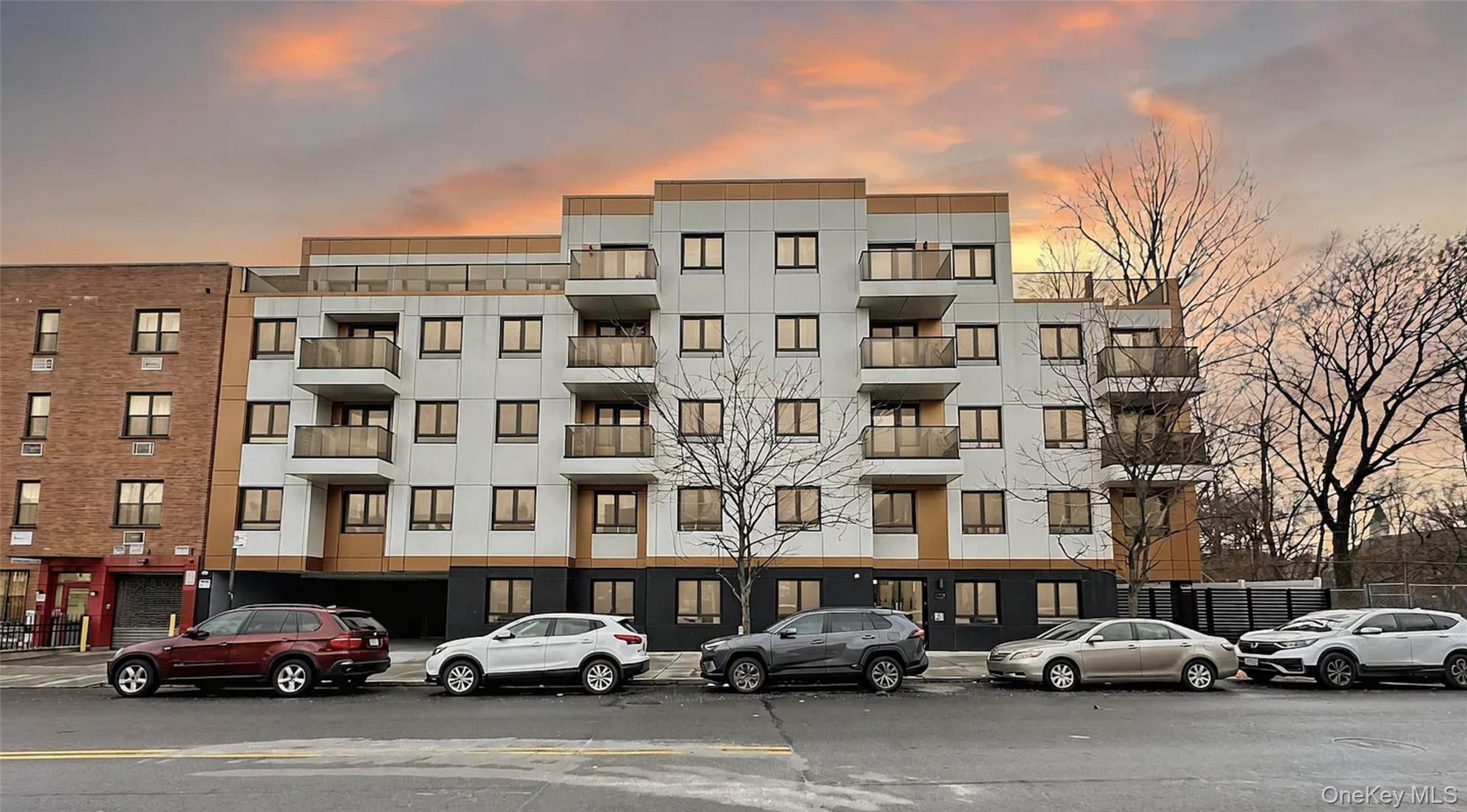7302 Woodside Avenue, Unit 3A