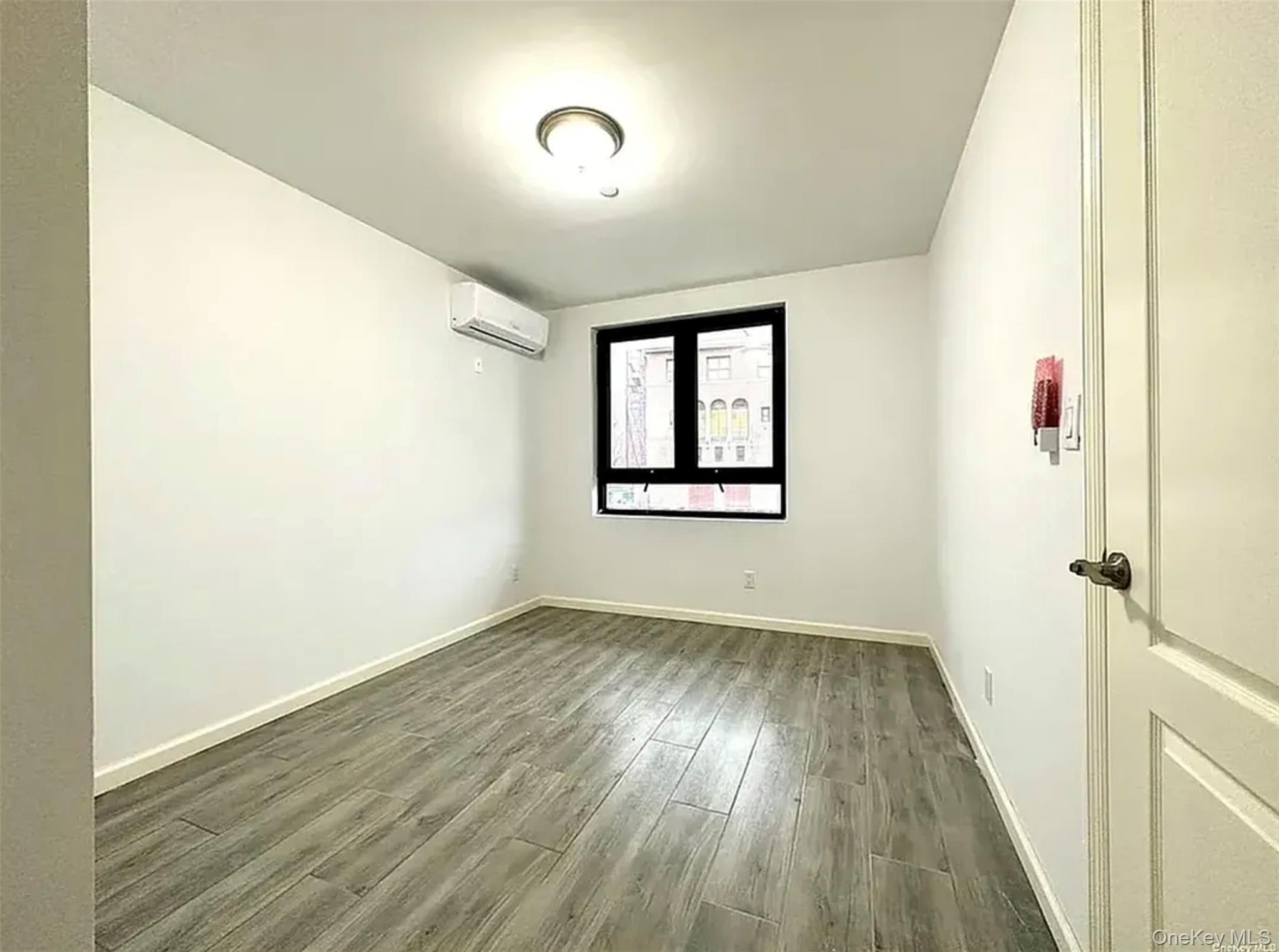 7302 Woodside Avenue, Unit 3A photo 6