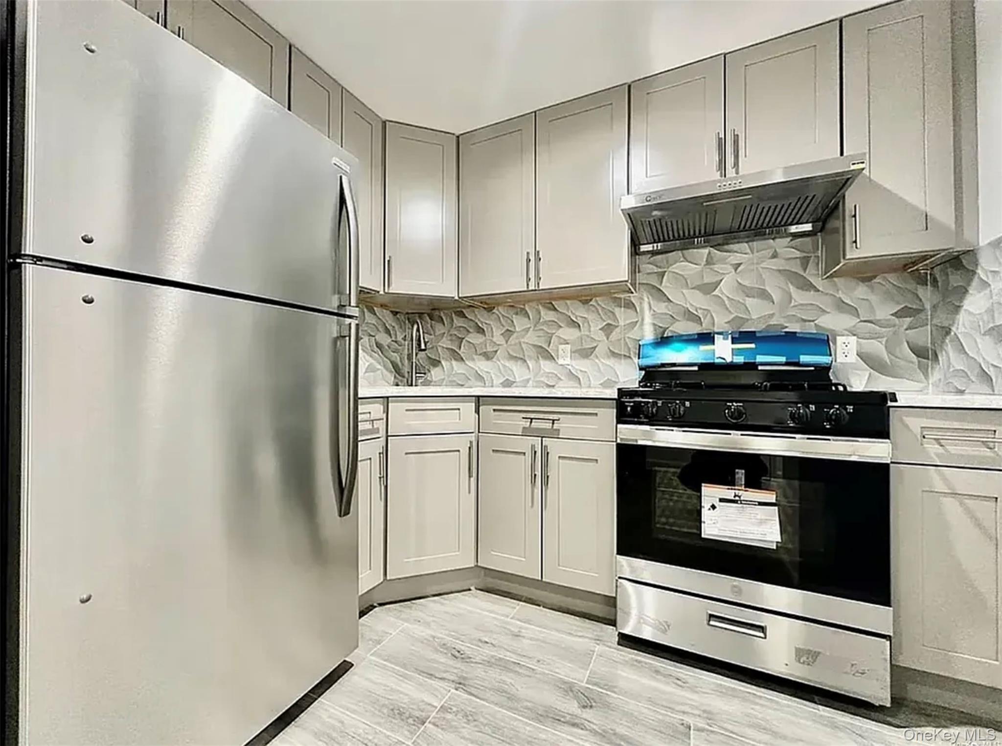 7302 Woodside Avenue, Unit 3A photo 7