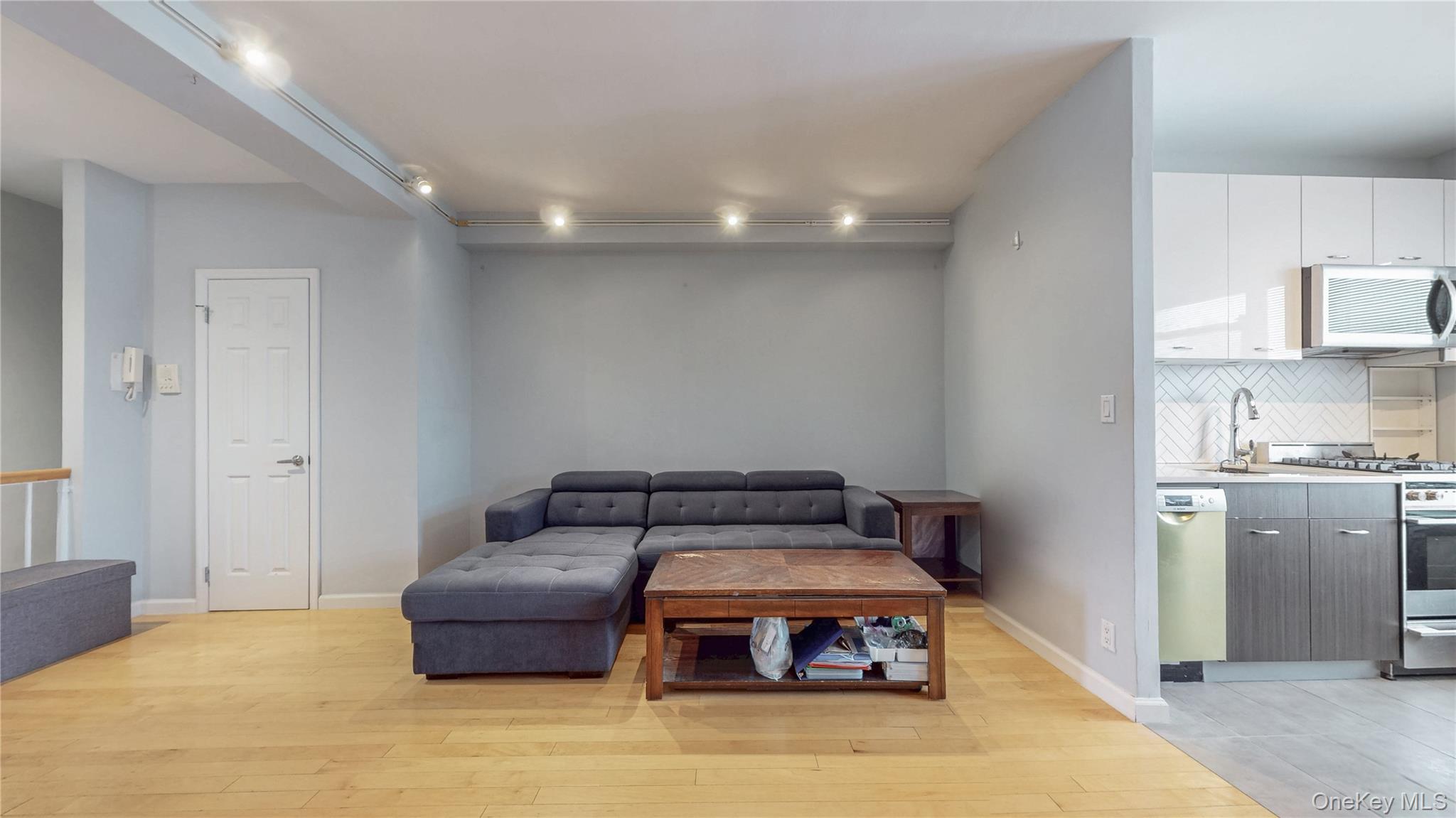 99-05 63rd Drive, Unit 11R photo 2