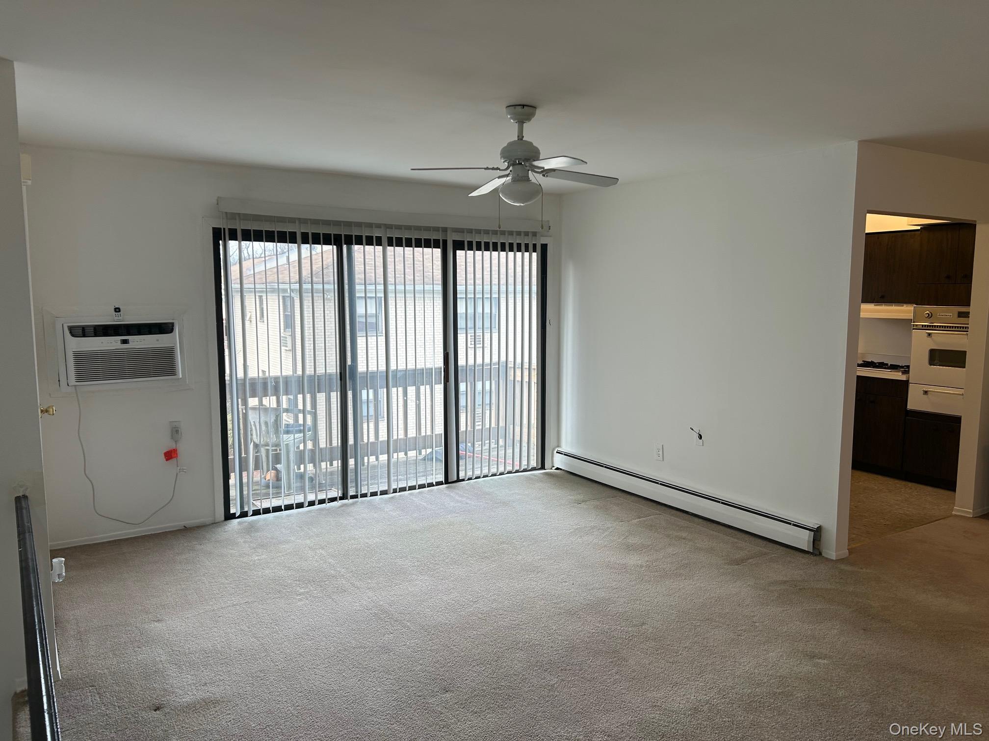 122 Sneden Place, Unit 122 photo 5
