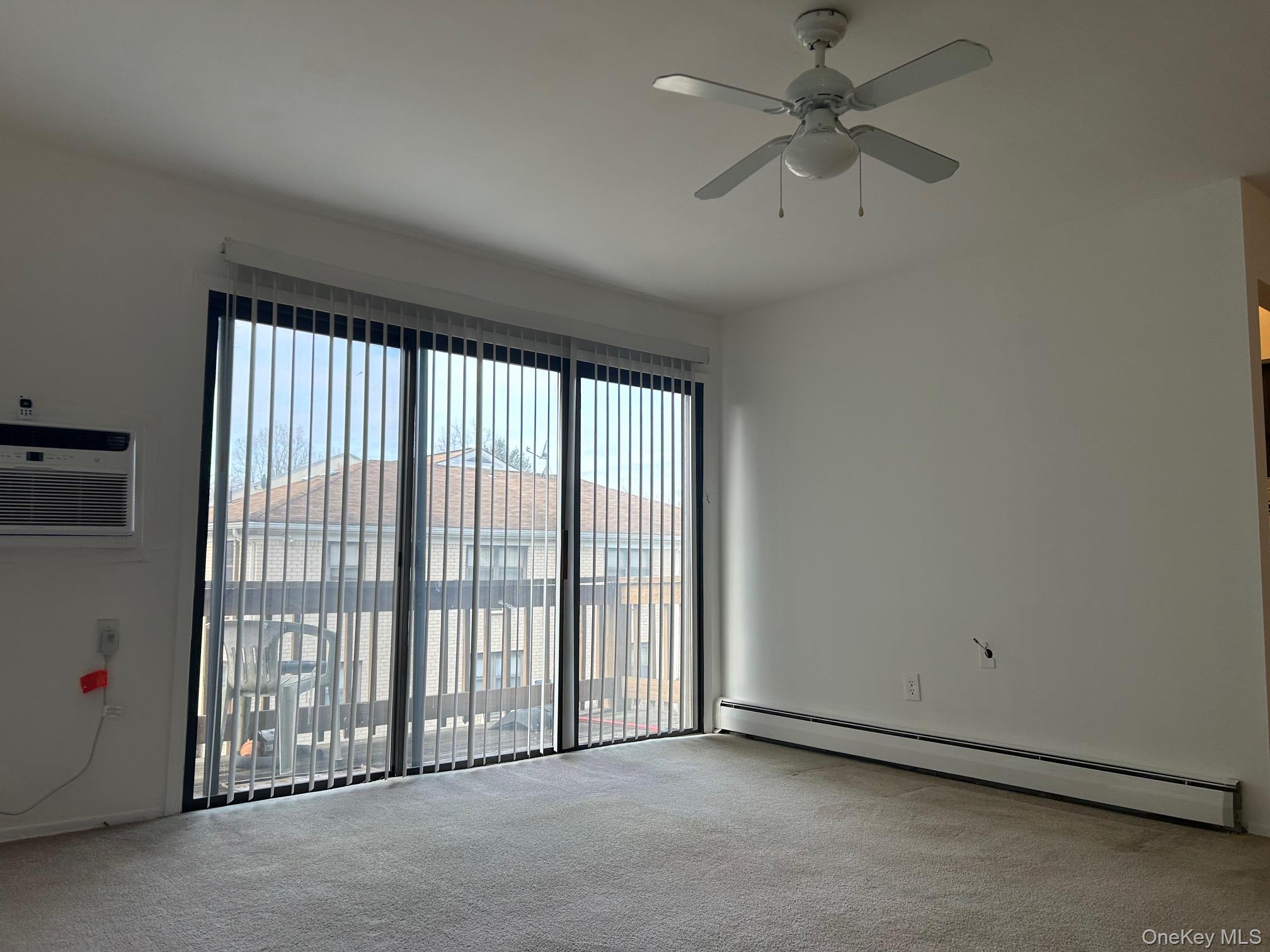 122 Sneden Place, Unit 122 photo 3