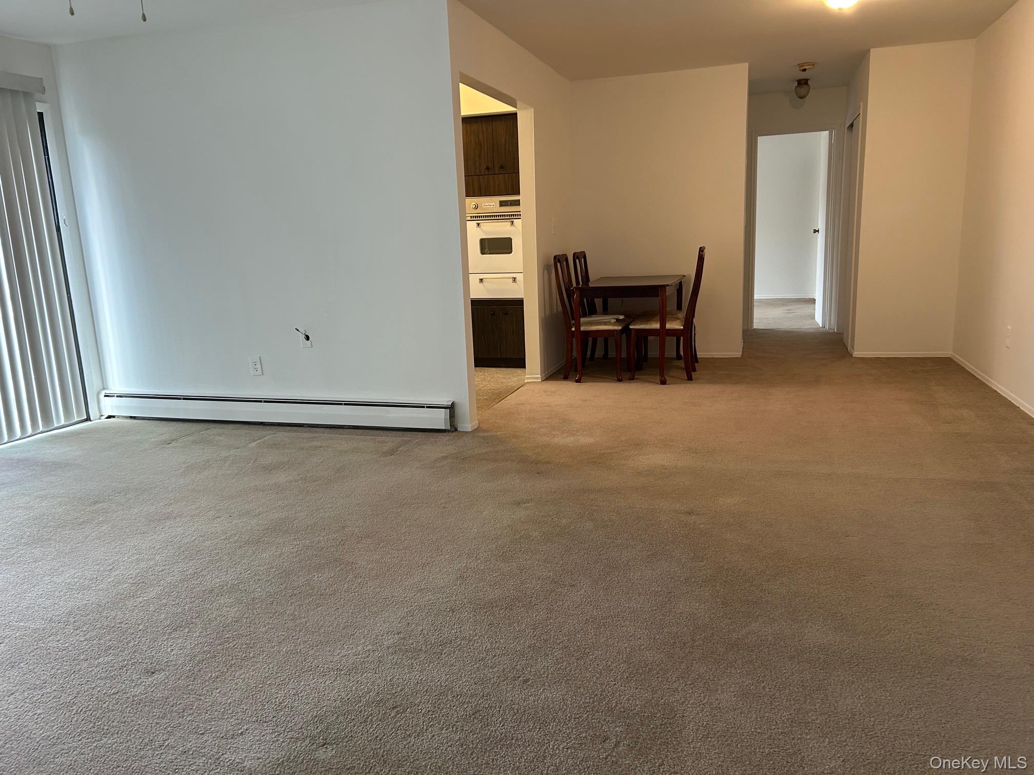 122 Sneden Place, Unit 122 photo 4