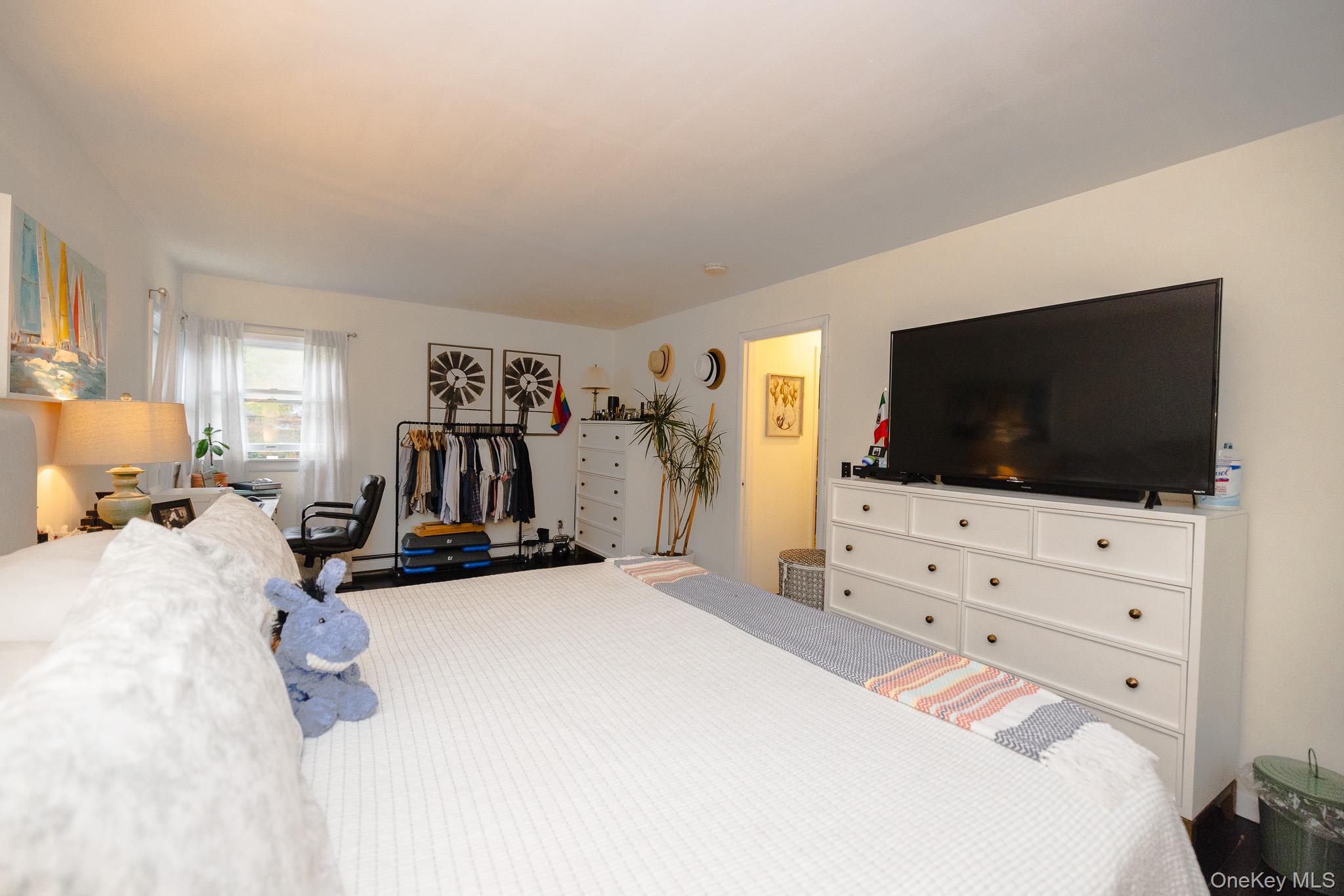 94 Kings Drive – For Sale photo 15