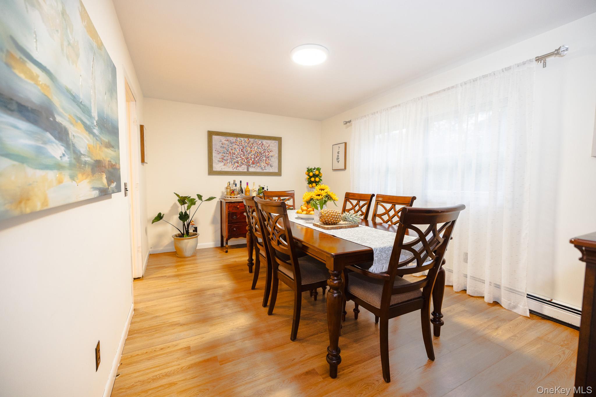 94 Kings Drive – For Sale photo 3