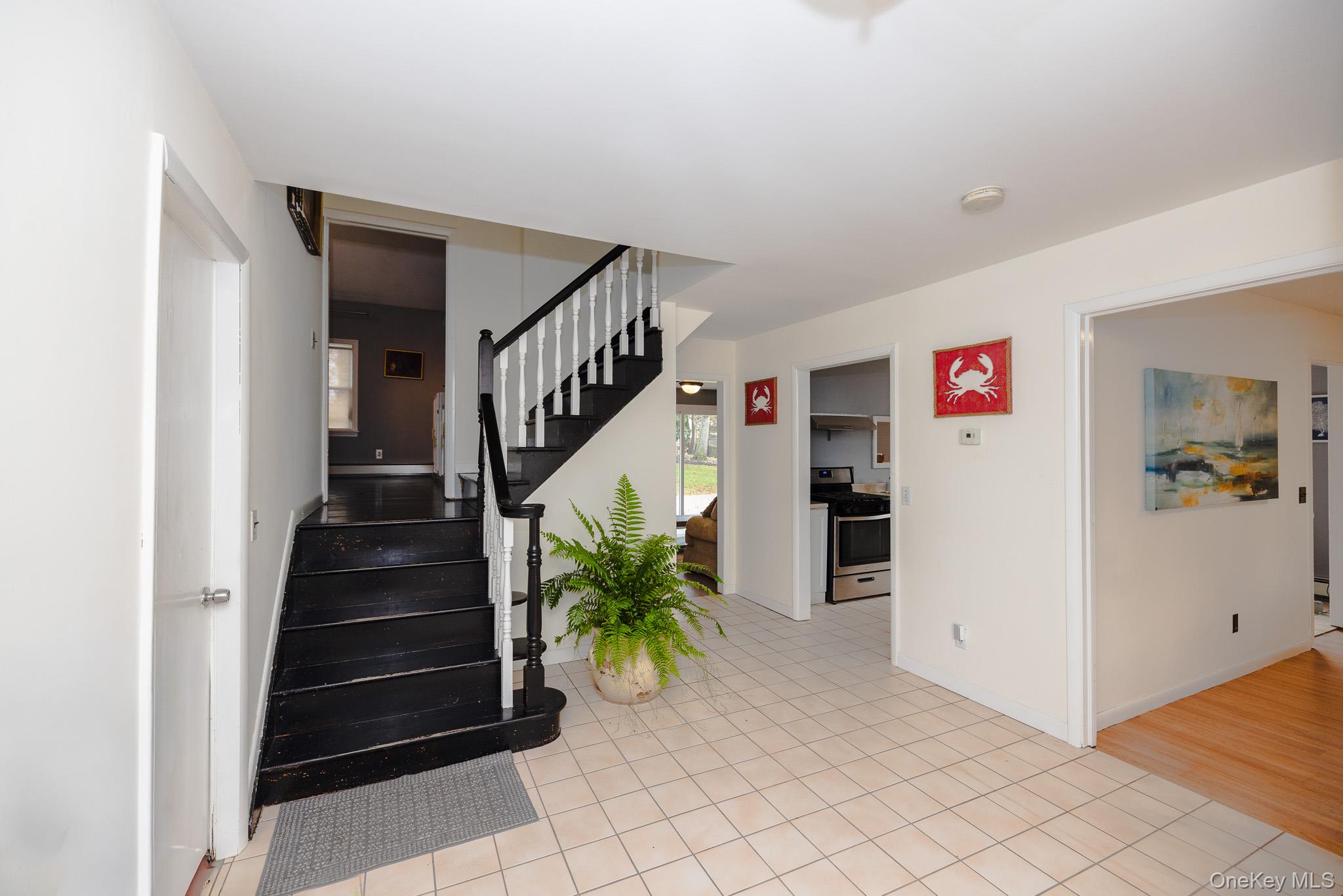 94 Kings Drive – For Sale photo 29