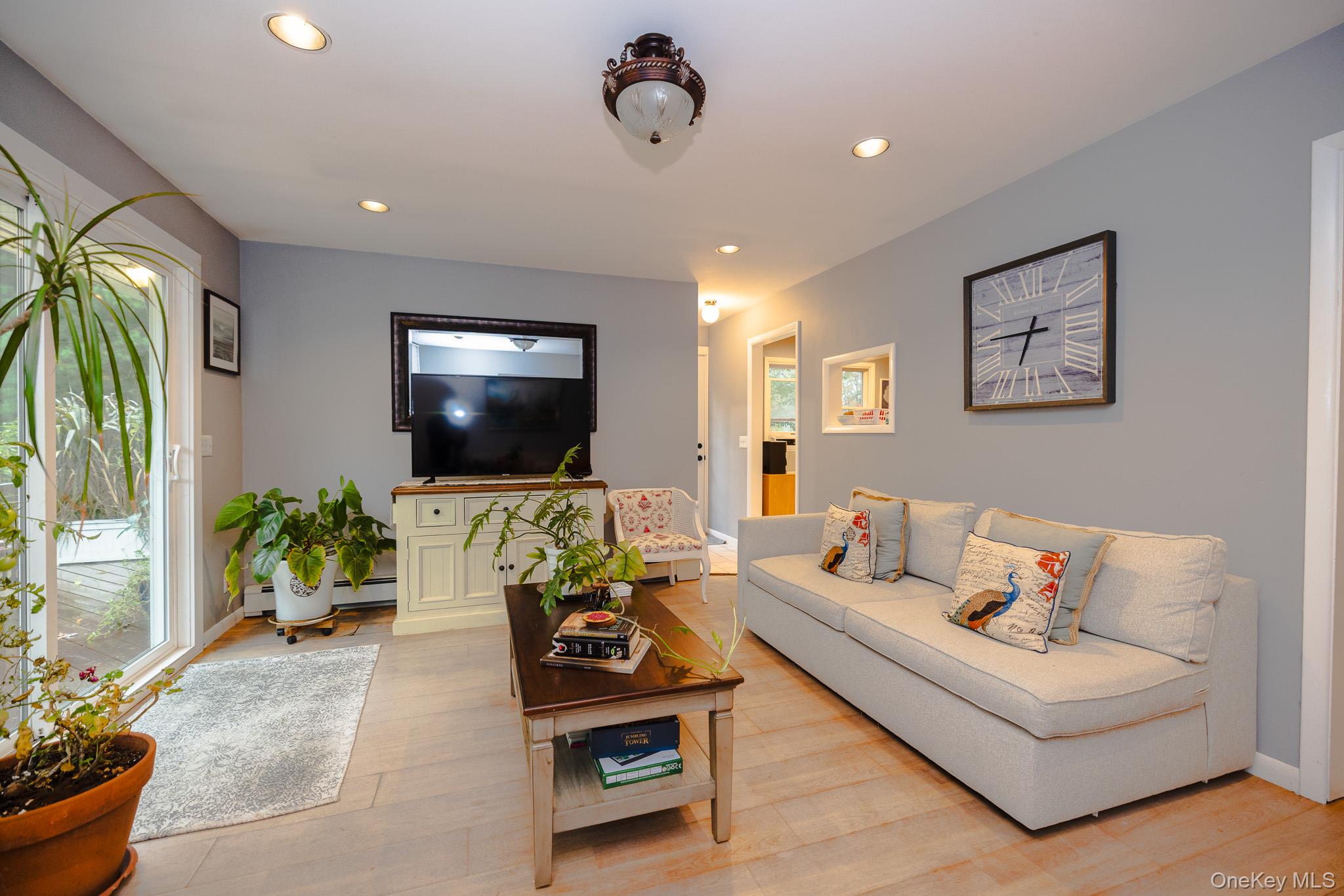 94 Kings Drive – For Sale photo 6