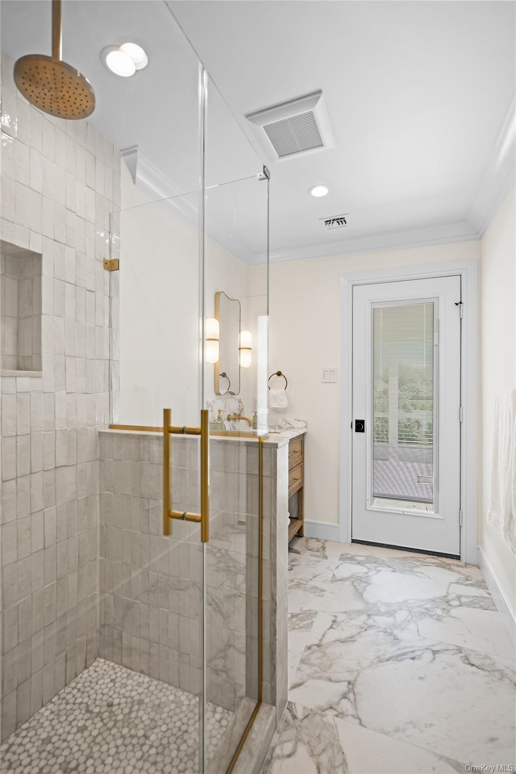 4 Carriage Lane – For Rent photo 20