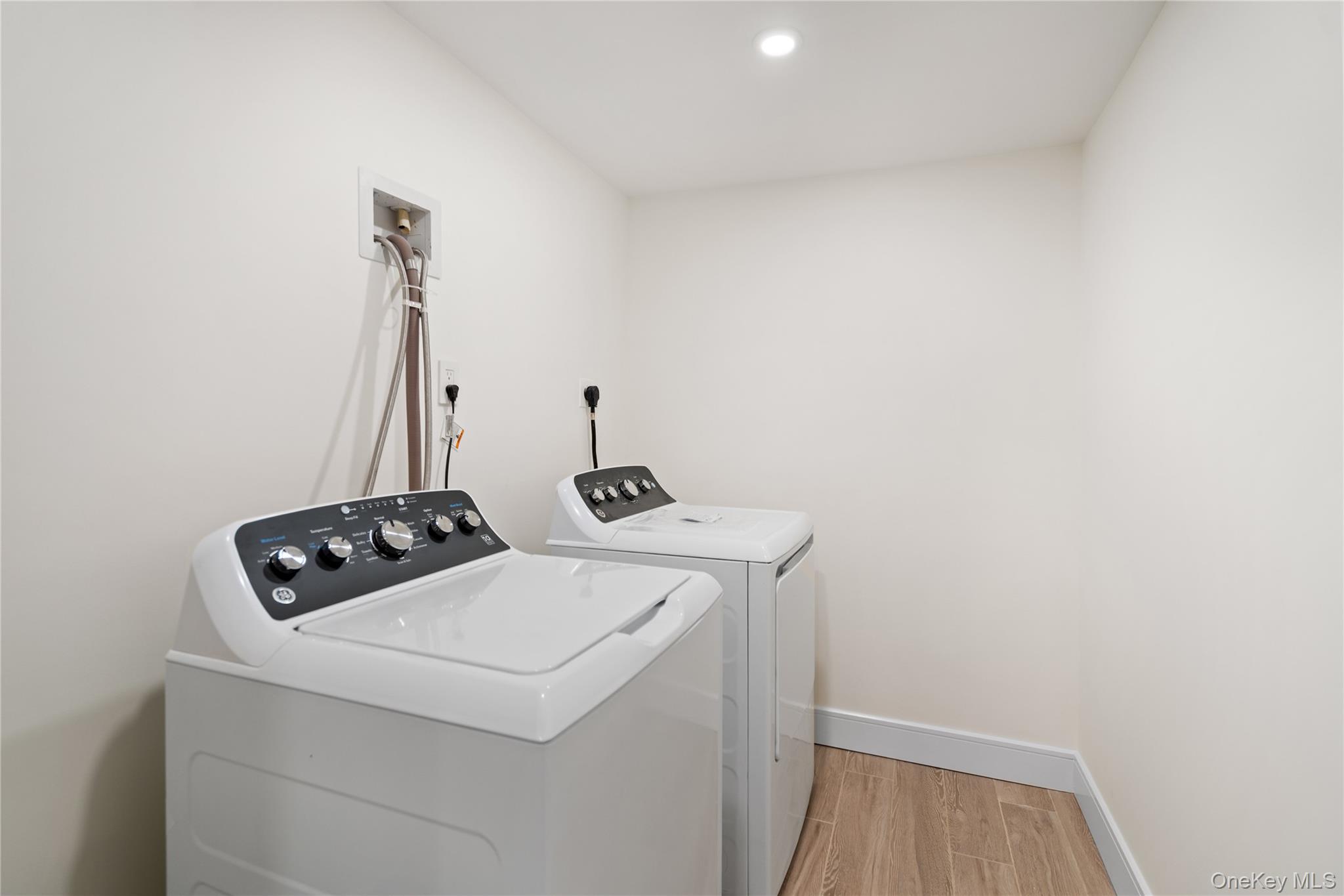 4 Carriage Lane – For Rent photo 44