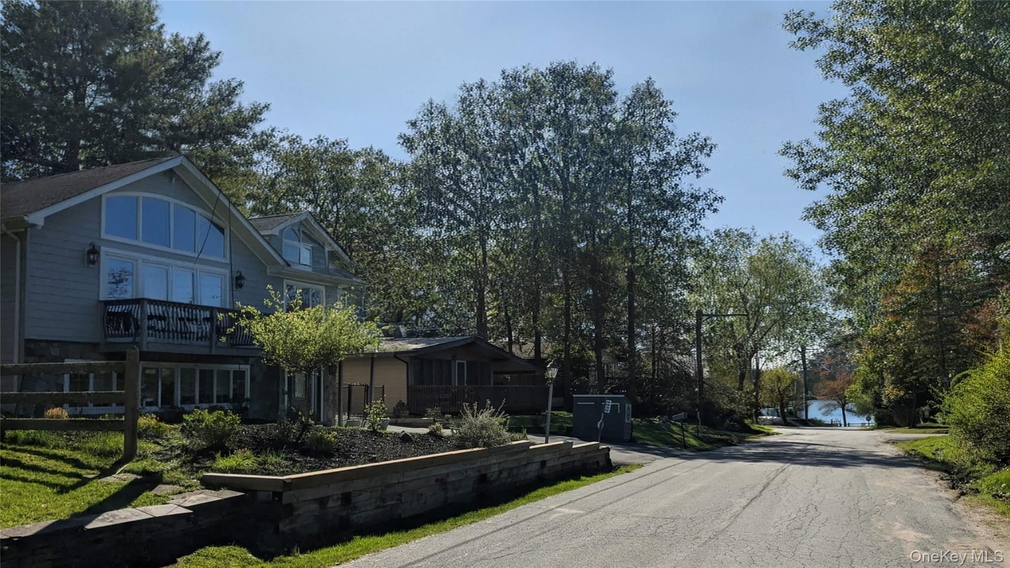 4030 W Shore Drive – For Sale photo 3