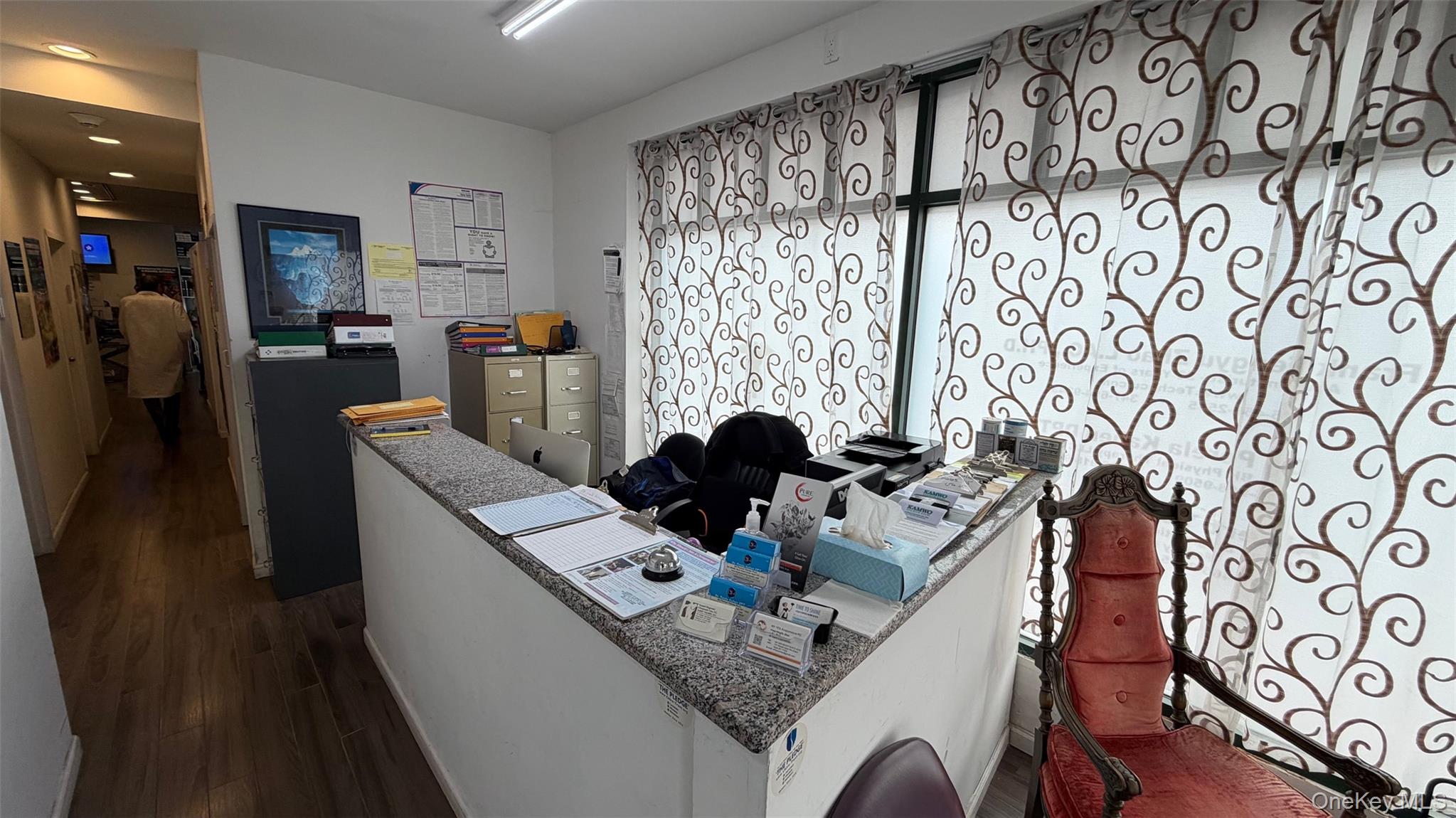 707 Middle Neck Road, Unit 3 photo 3