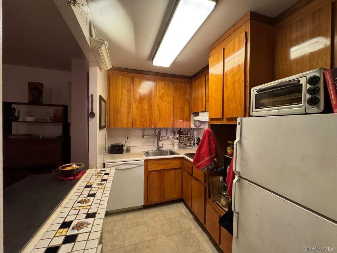 52-40 39 Avenue, Unit 4U photo 10