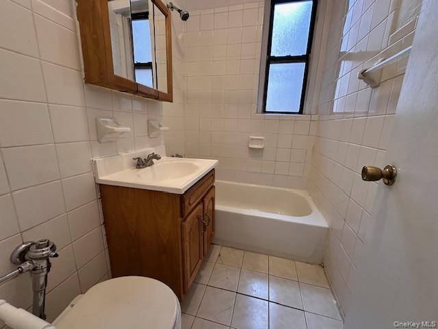 225 Bennett Avenue, Unit 2R photo 11