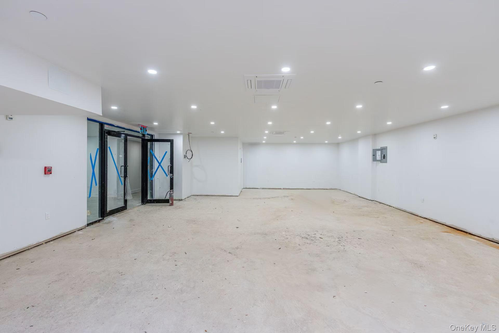 165-02 Sanford Avenue – For Sale photo 38