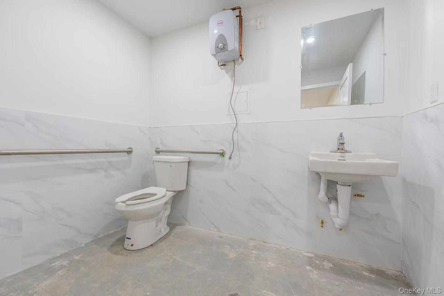 165-02 Sanford Avenue – For Sale photo 34