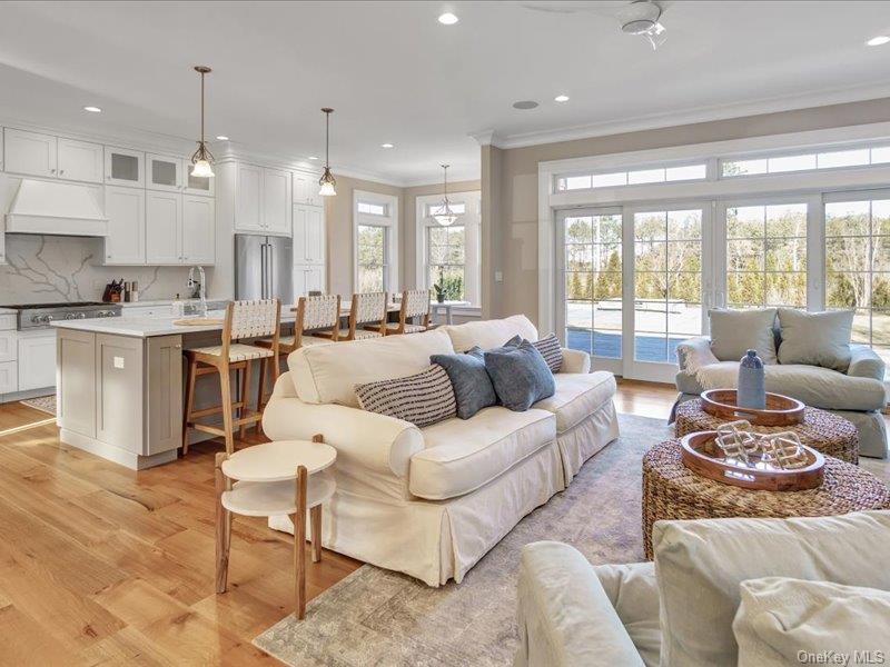 17 Adam Lane – For Rent photo 2
