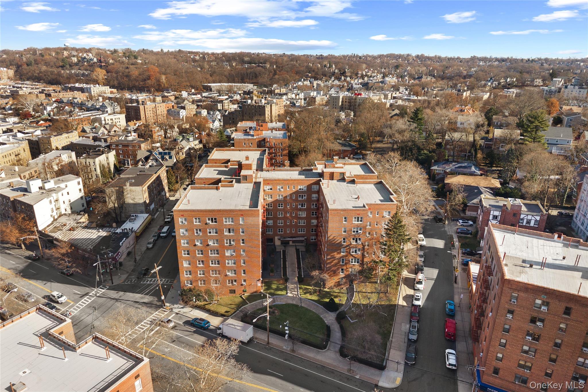 480 Riverdale Ave, Unit 2U