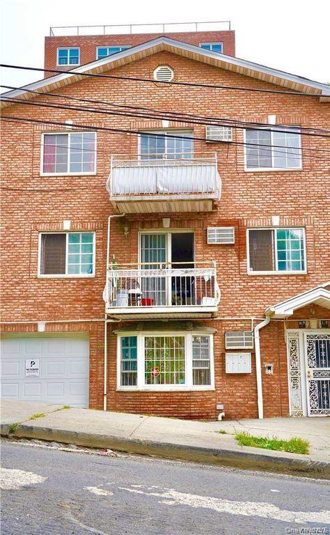 8713 164th Street – For Sale