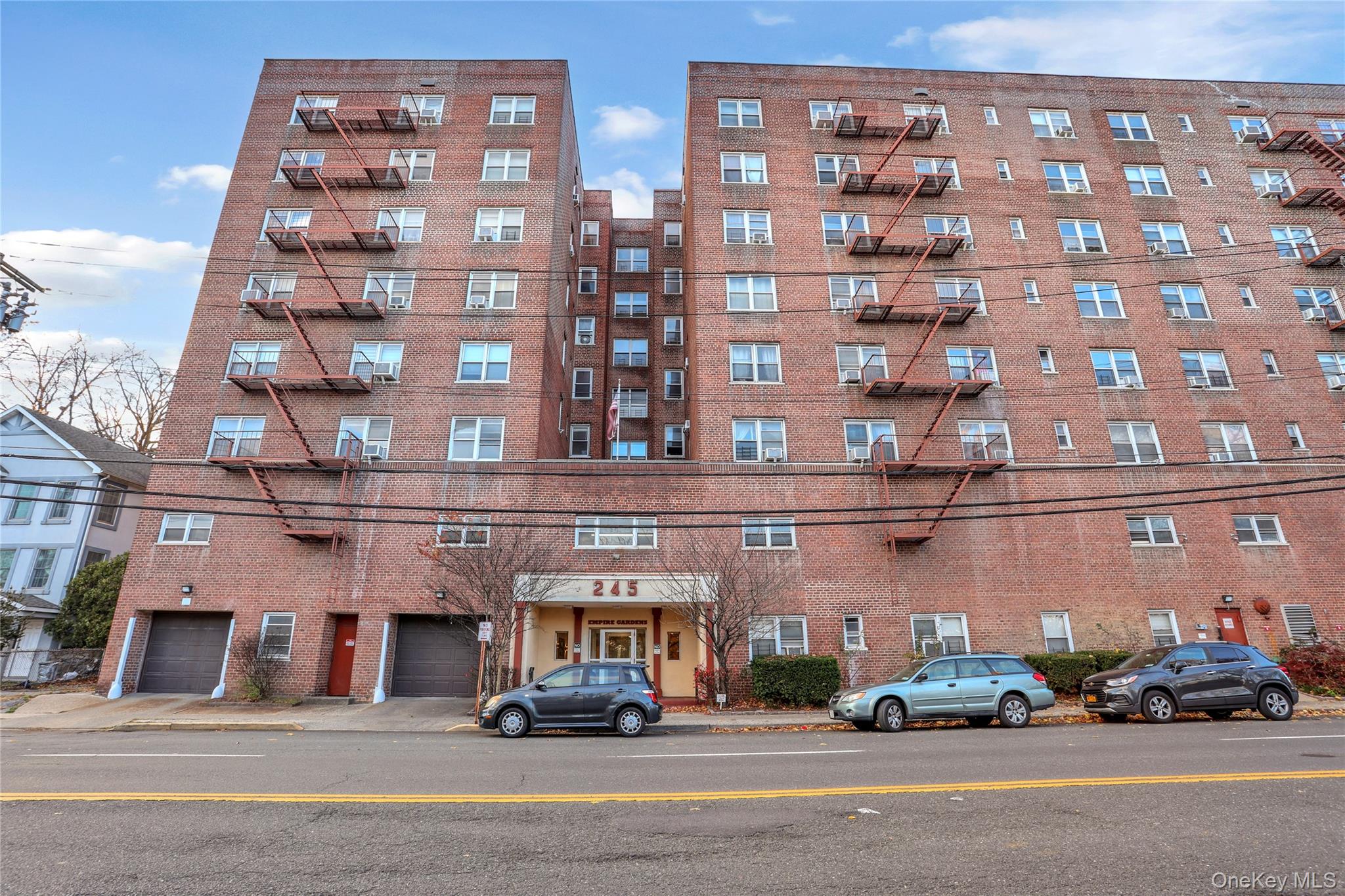 245 Bronx River Road, Unit 7C photo 2