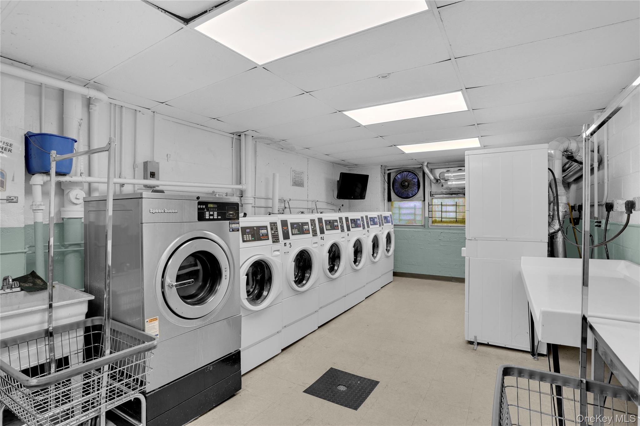 245 Bronx River Road, Unit 7C photo 21
