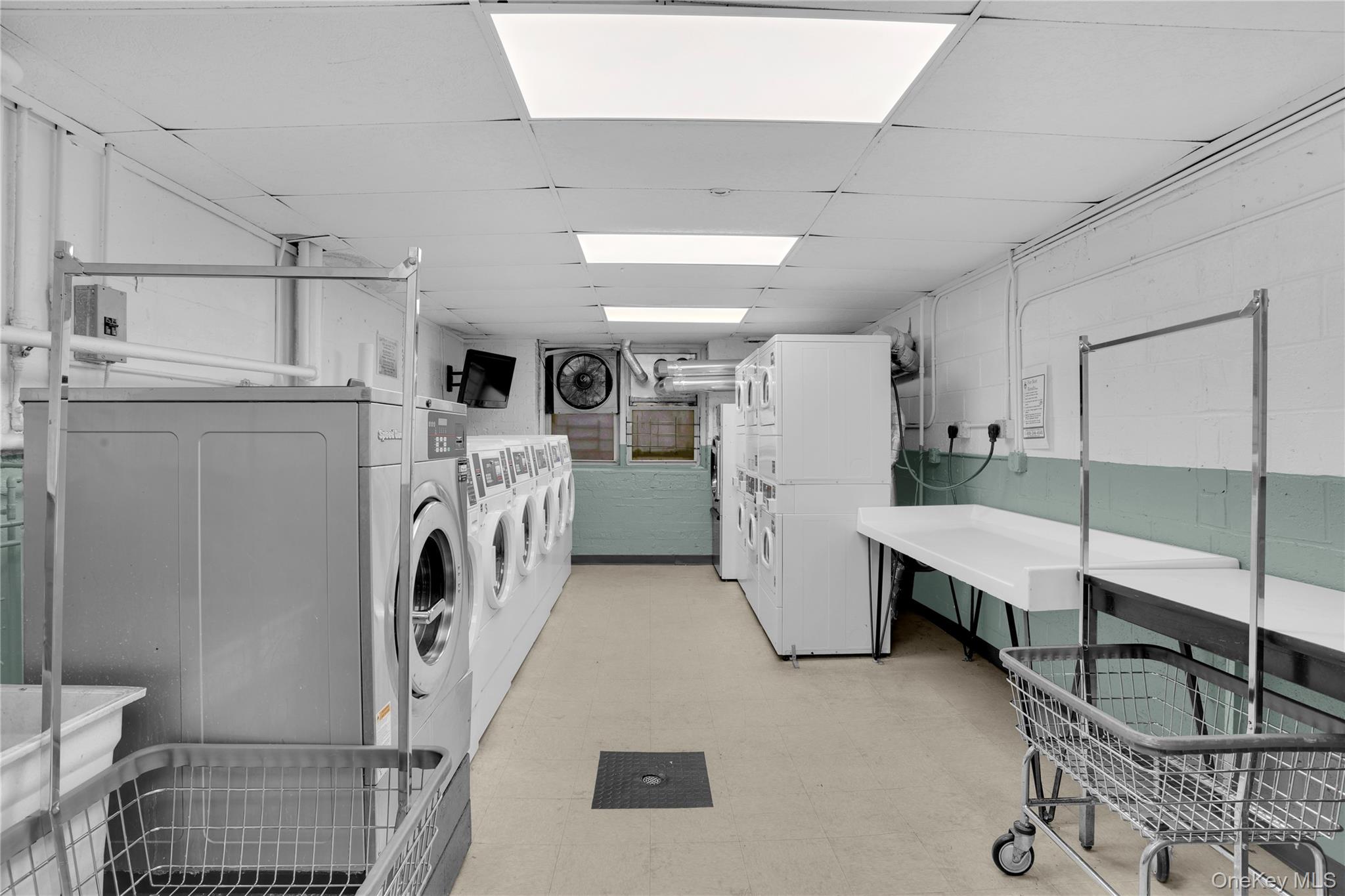 245 Bronx River Road, Unit 7C photo 20