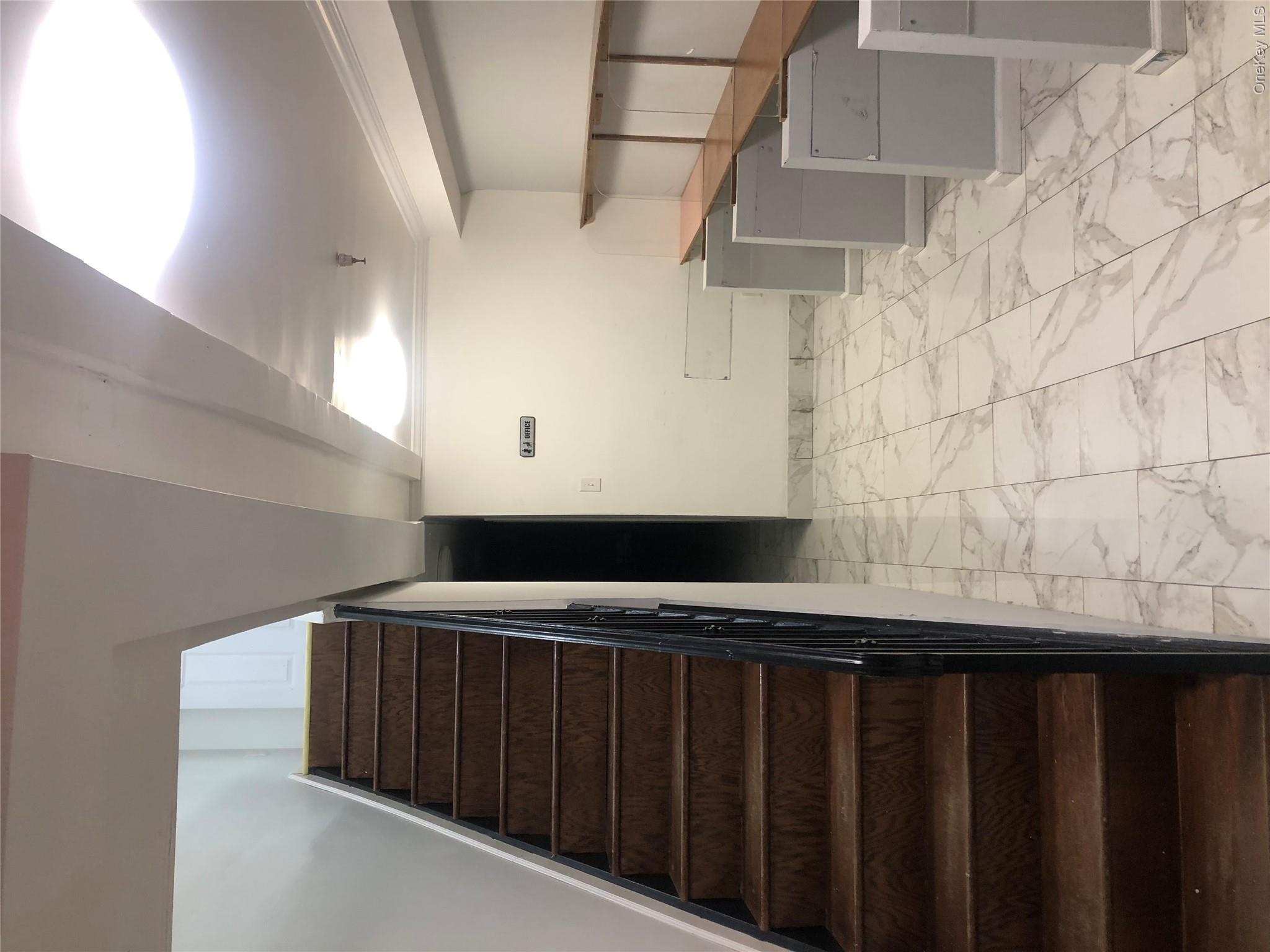 651 Courtlandt Avenue – For Rent photo 4