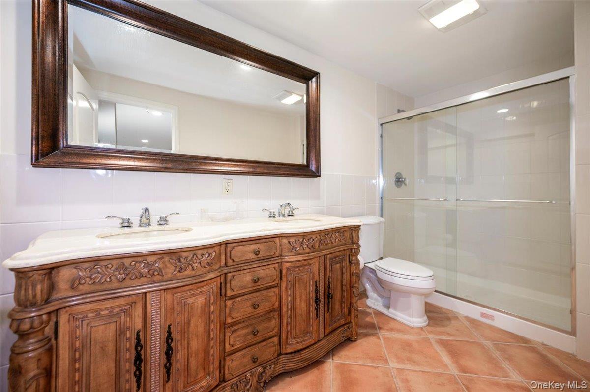 70 Lewis Avenue – For Sale photo 34