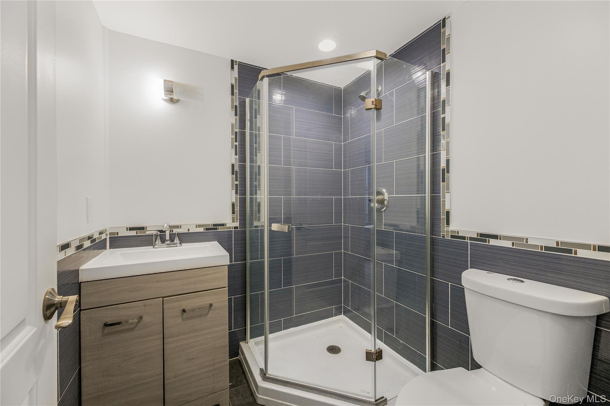 3067 Williamsbridge Road – For Sale photo 24