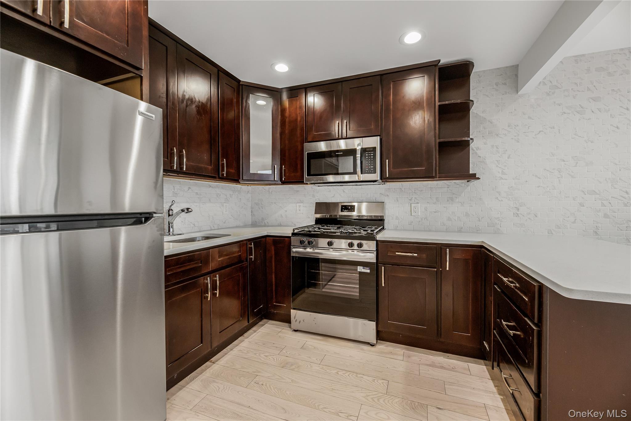 3067 Williamsbridge Road – For Sale photo 7