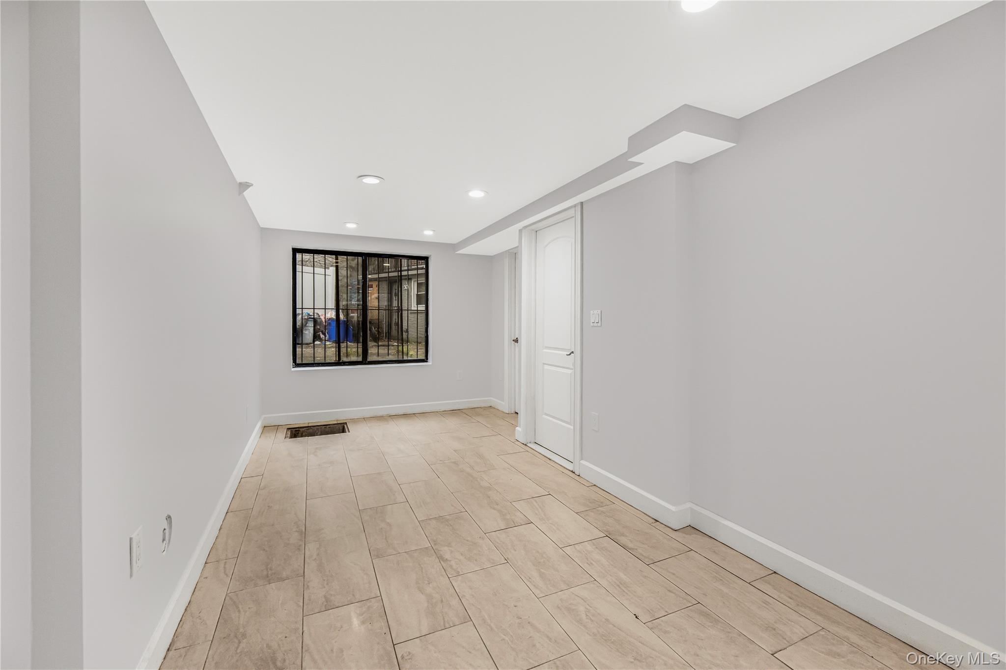 3067 Williamsbridge Road – For Sale photo 20