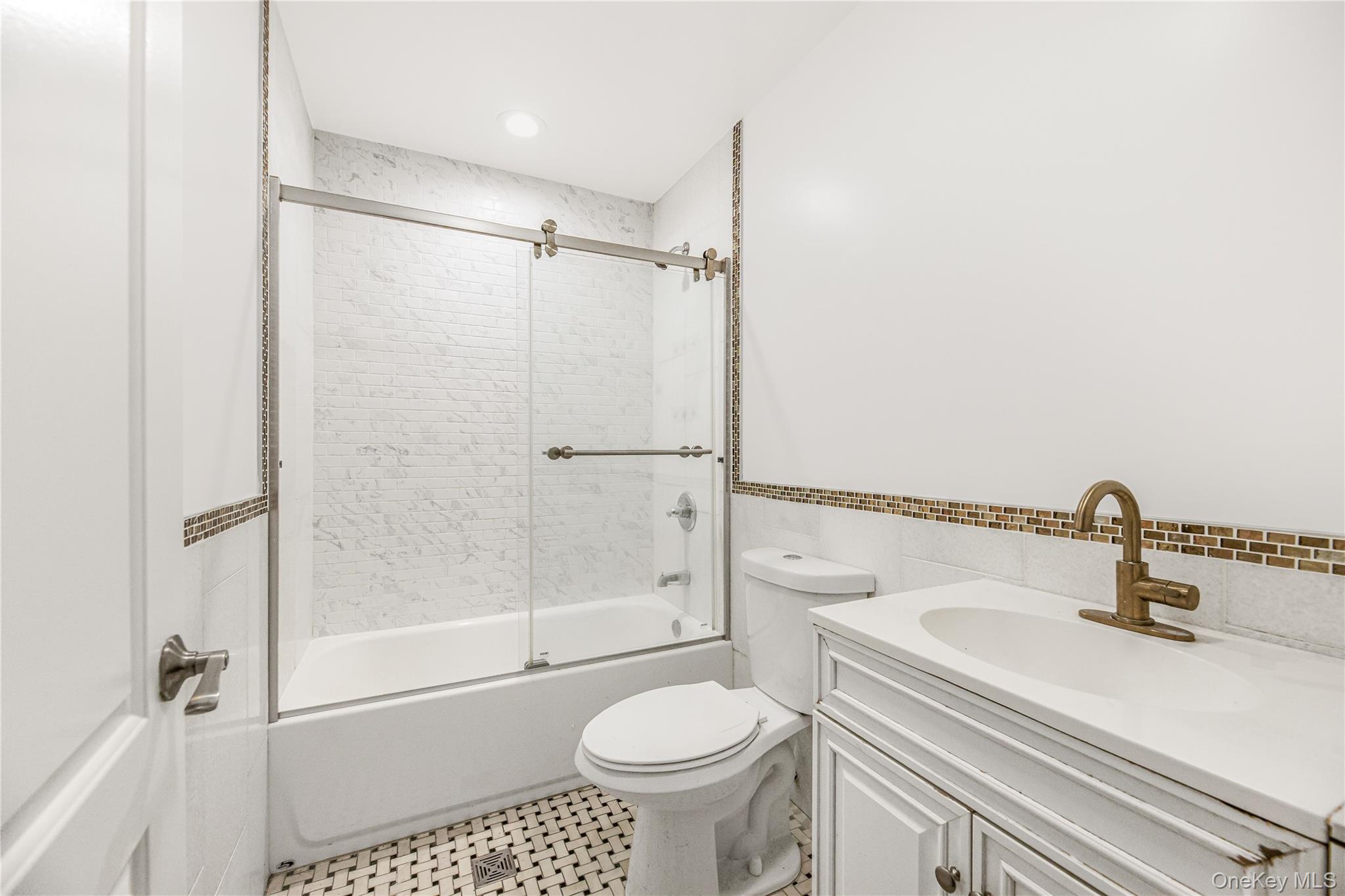 3067 Williamsbridge Road – For Sale photo 25
