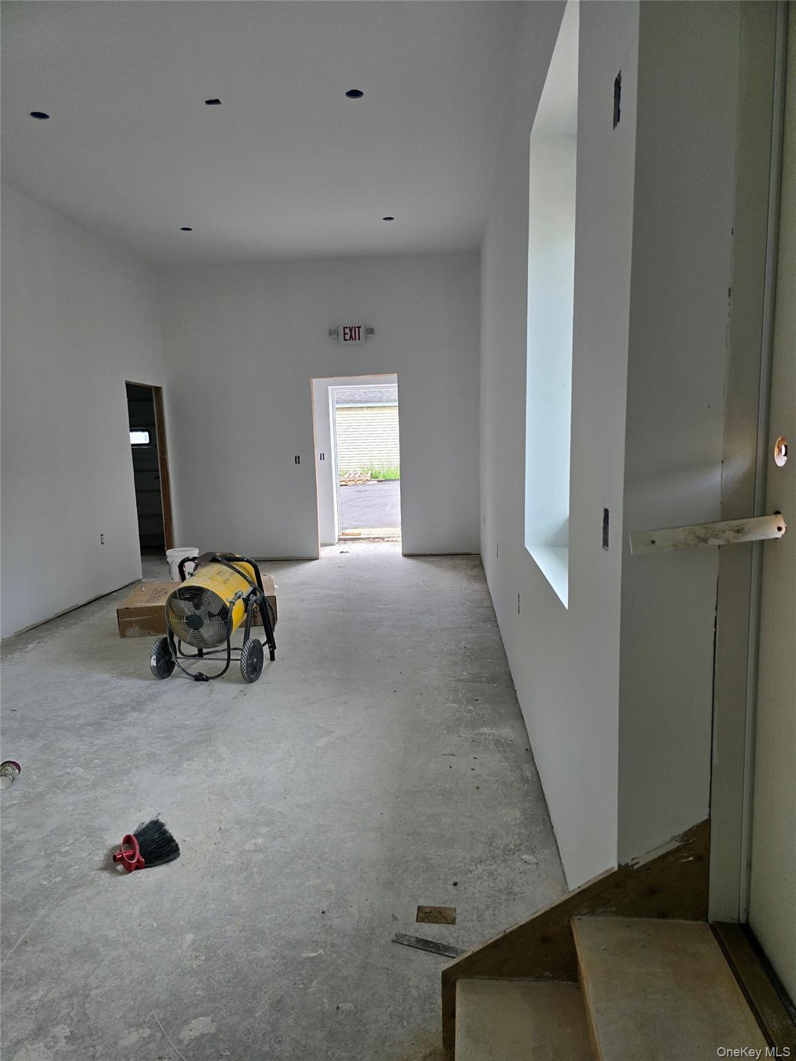 136 Orange Turnpike – For Rent photo 8