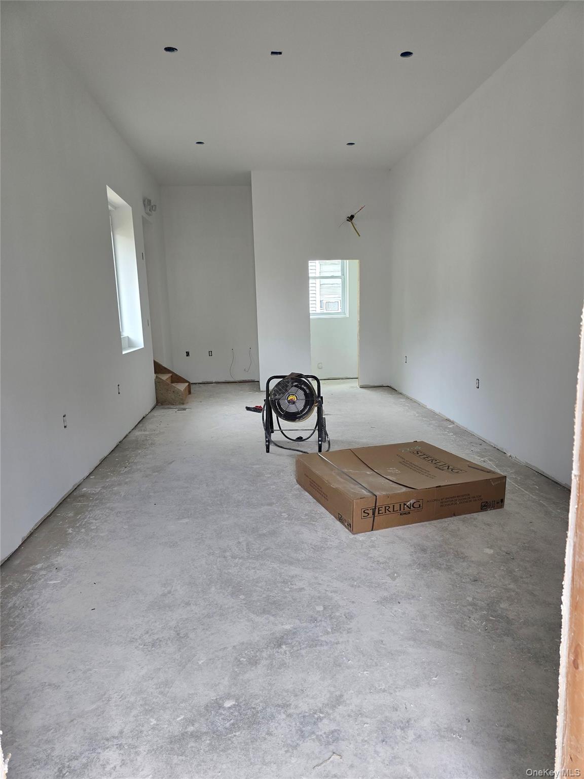 136 Orange Turnpike – For Rent photo 3
