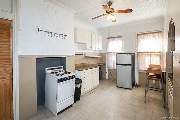 60-64 54th Place – For Sale photo 18