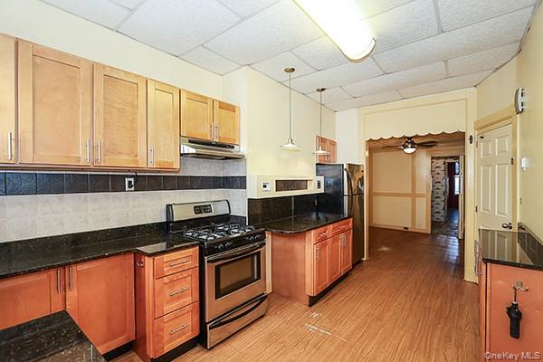 60-64 54th Place – For Sale photo 8