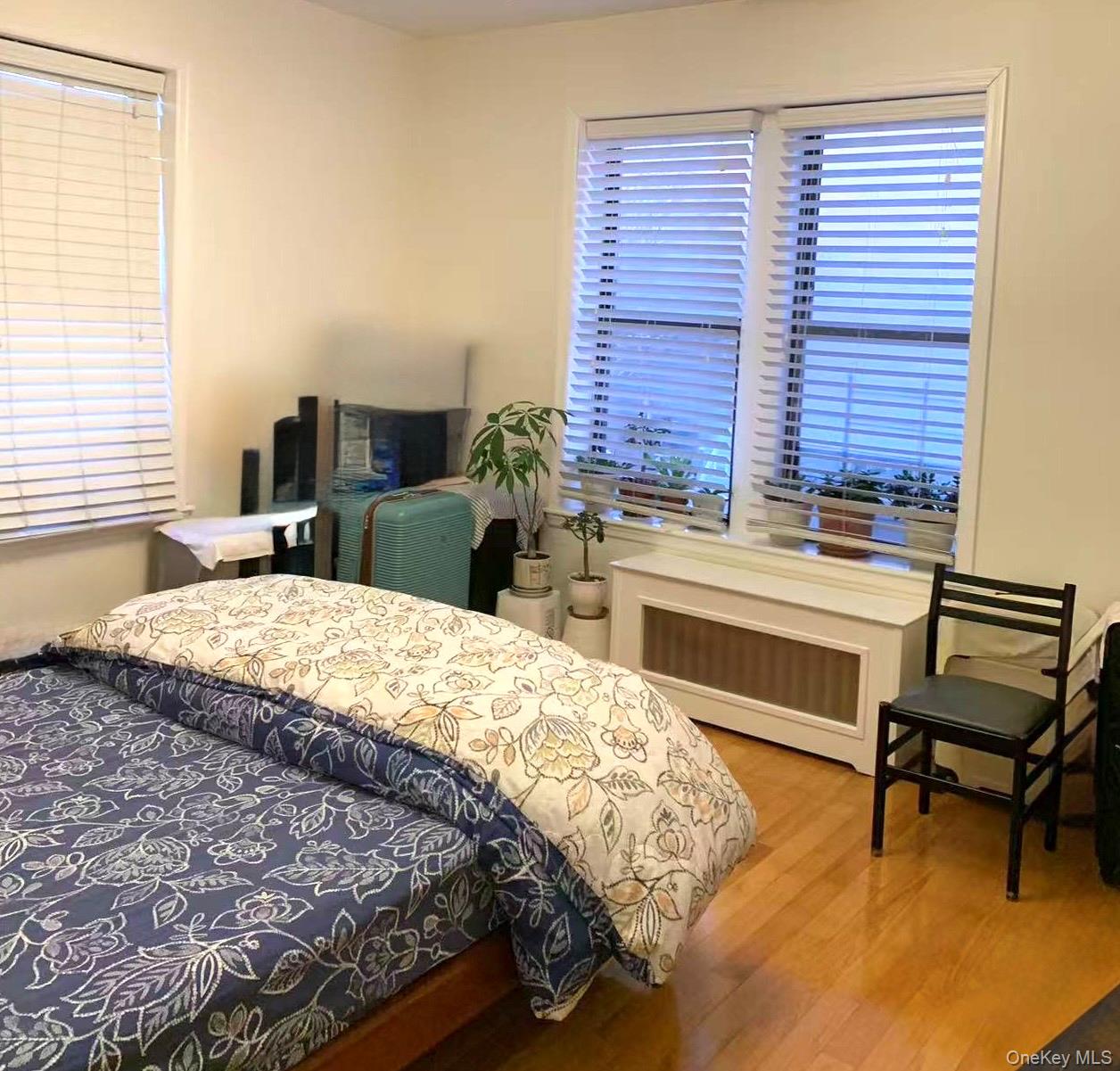155-17 Sanford Avenue, Unit 6D photo 3