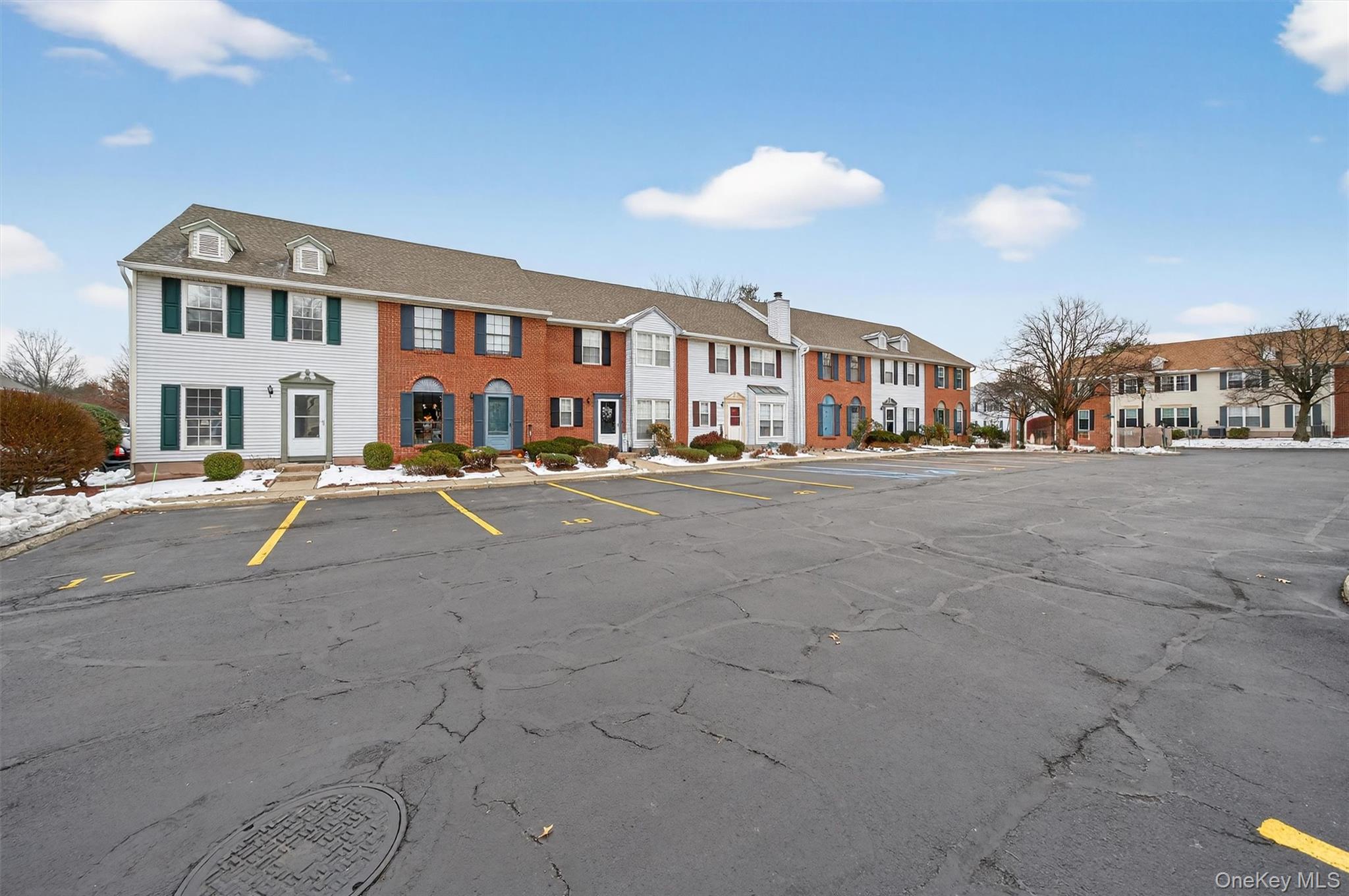 25 Moore Lane – For Sale photo 2