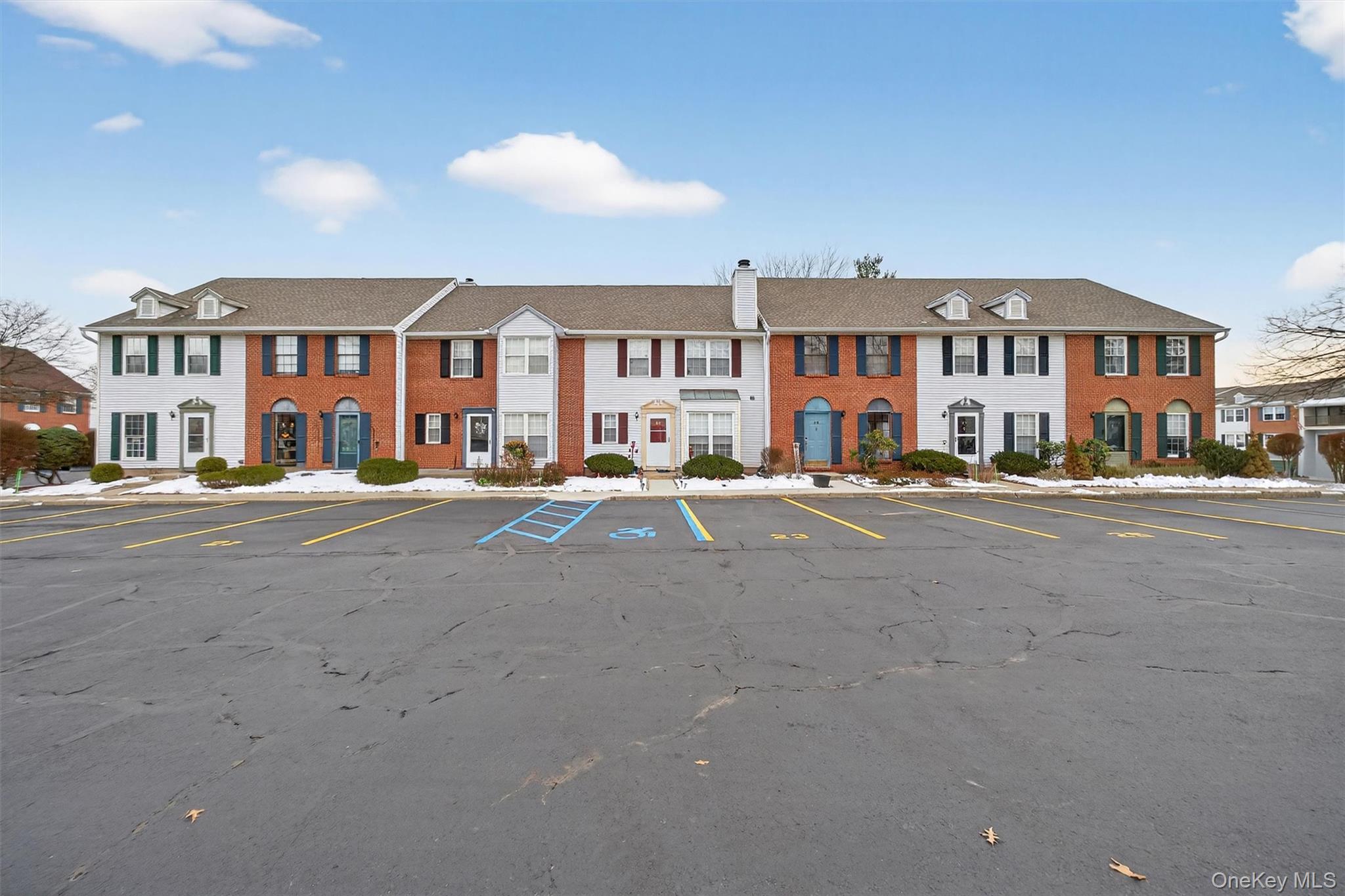 25 Moore Lane – For Sale photo 3