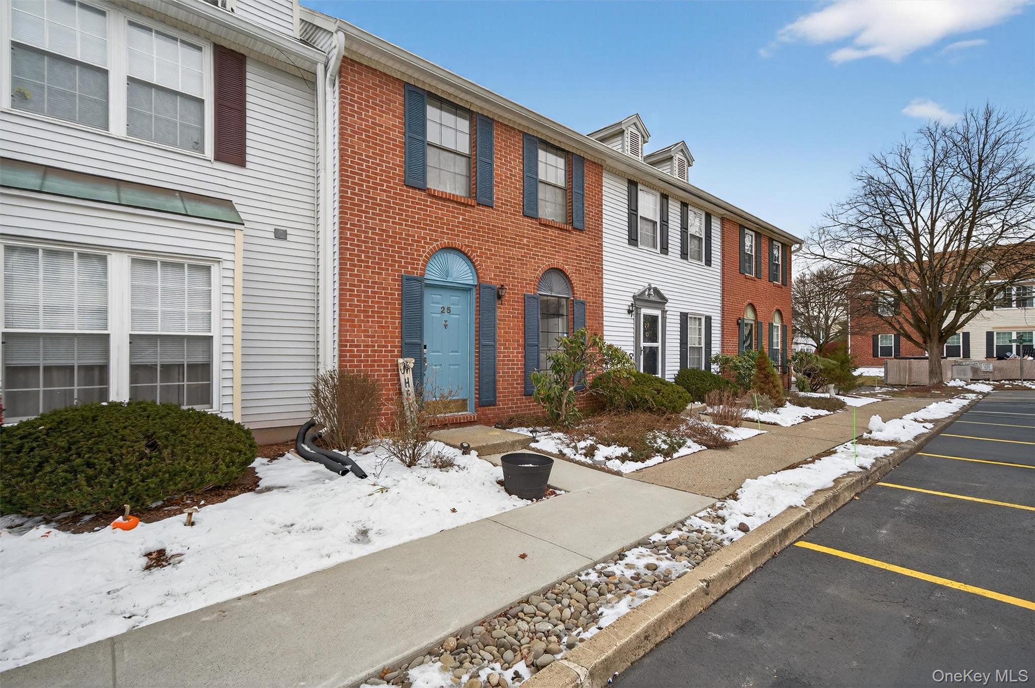 25 Moore Lane – For Sale photo 4