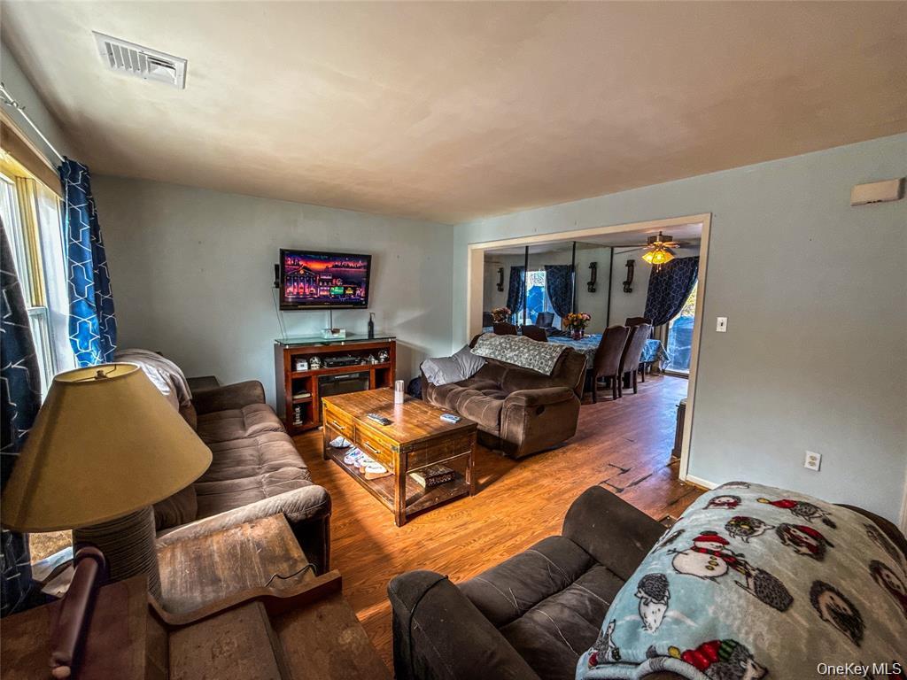 33 Muntz Lane – For Sale photo 6
