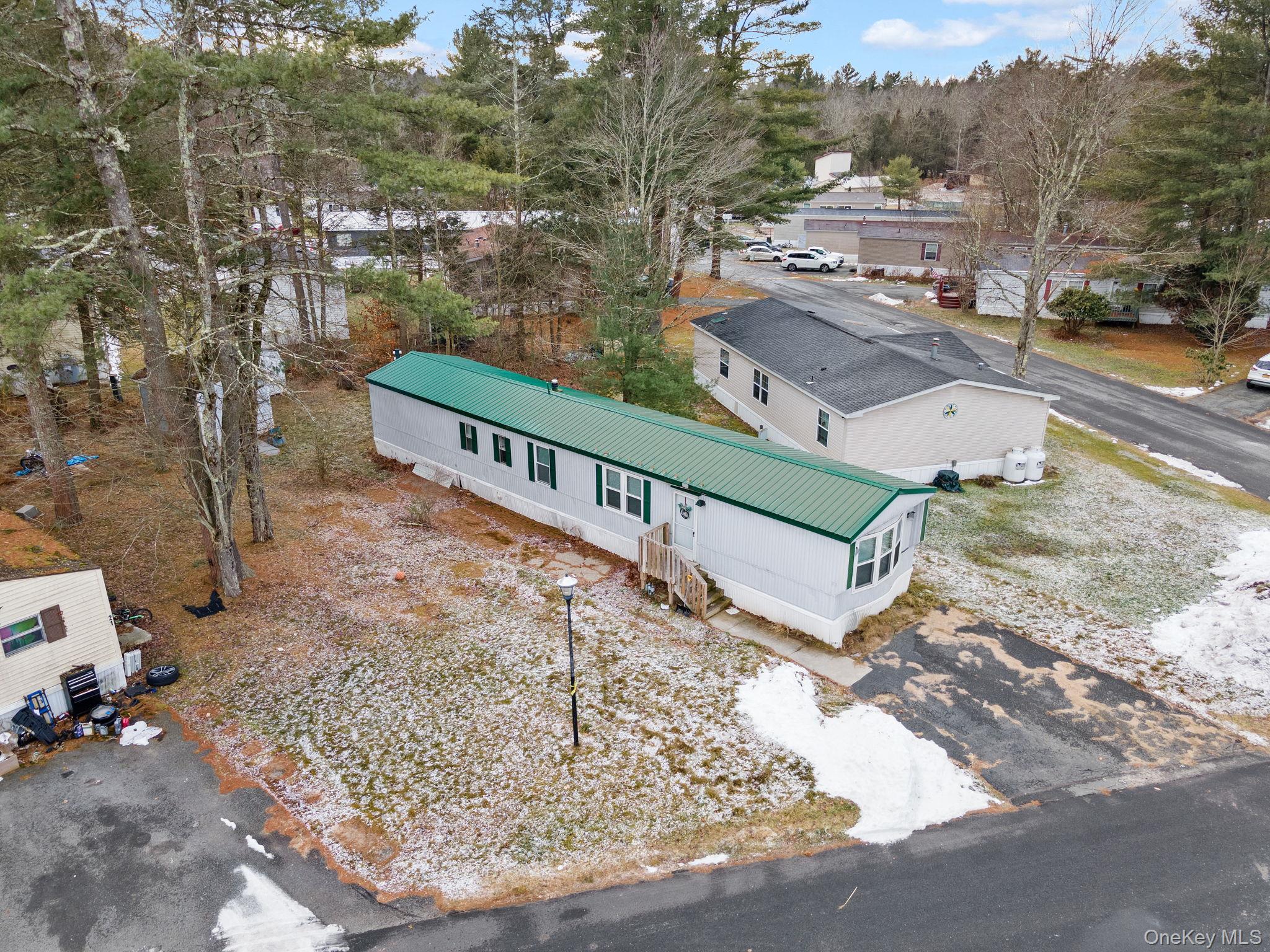 25 Pansy Lane – For Sale photo 14
