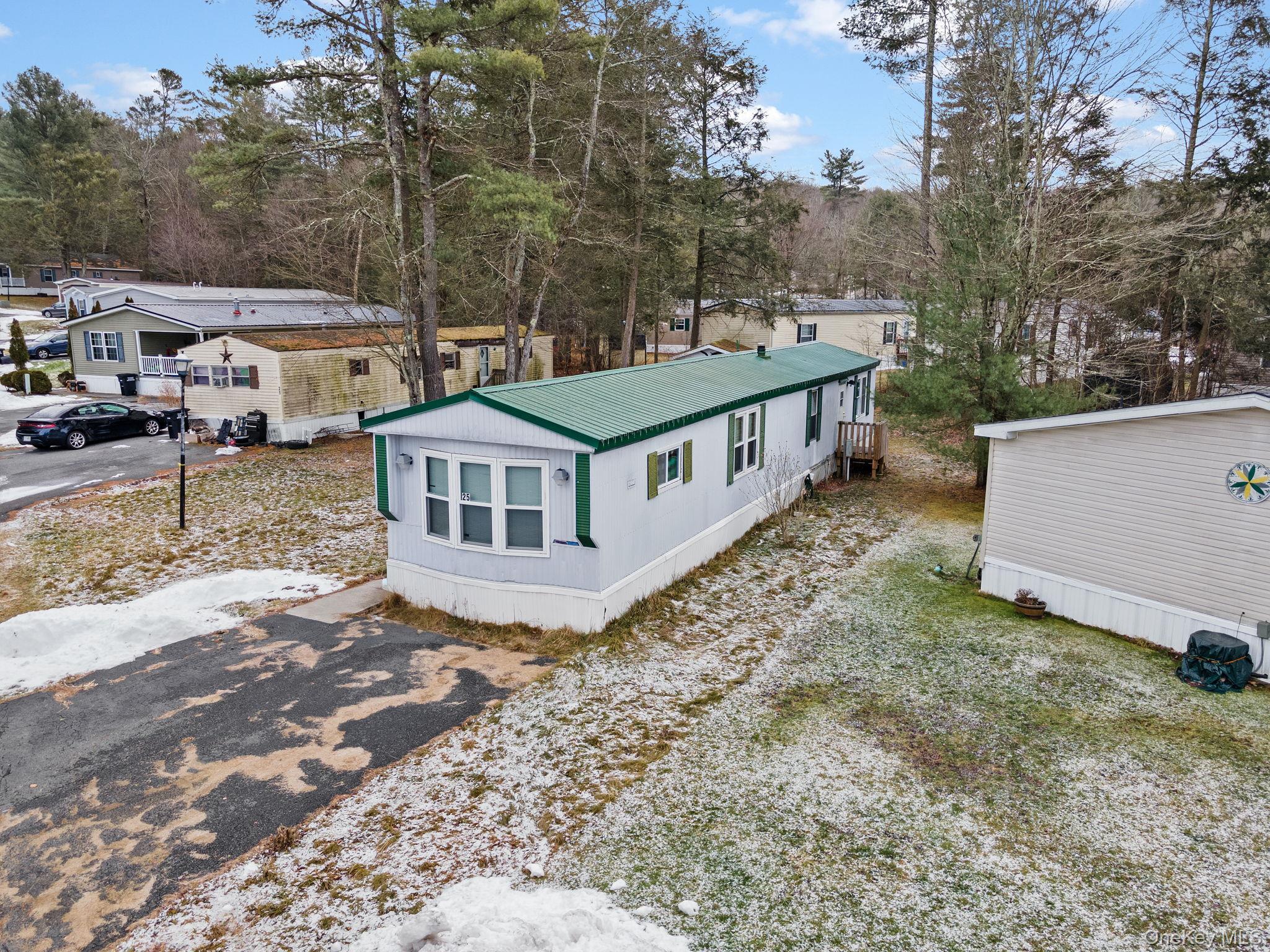 25 Pansy Lane – For Sale photo 15
